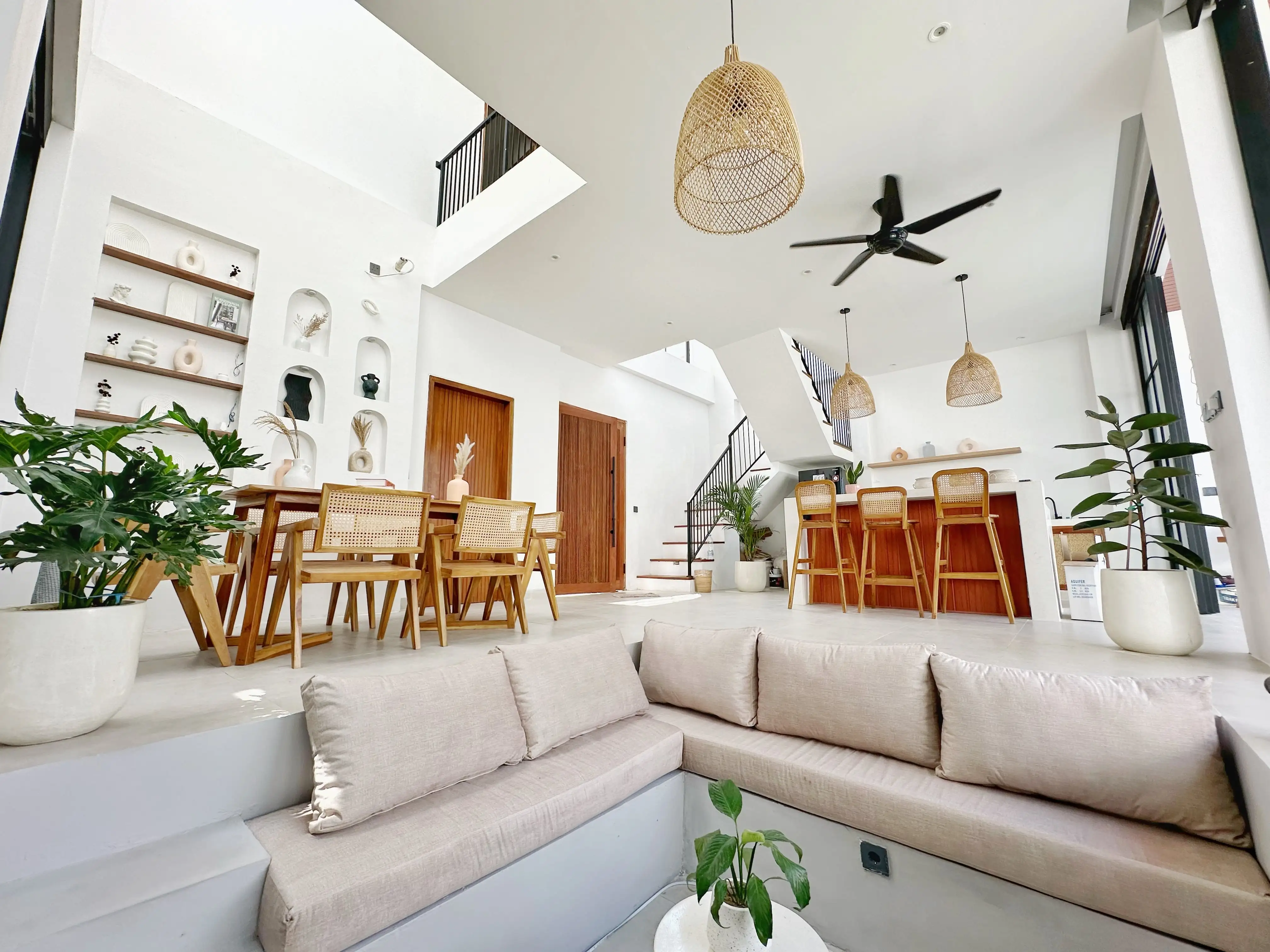 Villa 190m² in Indonesia, Canggu. Priced at 250000$ rent photo-24