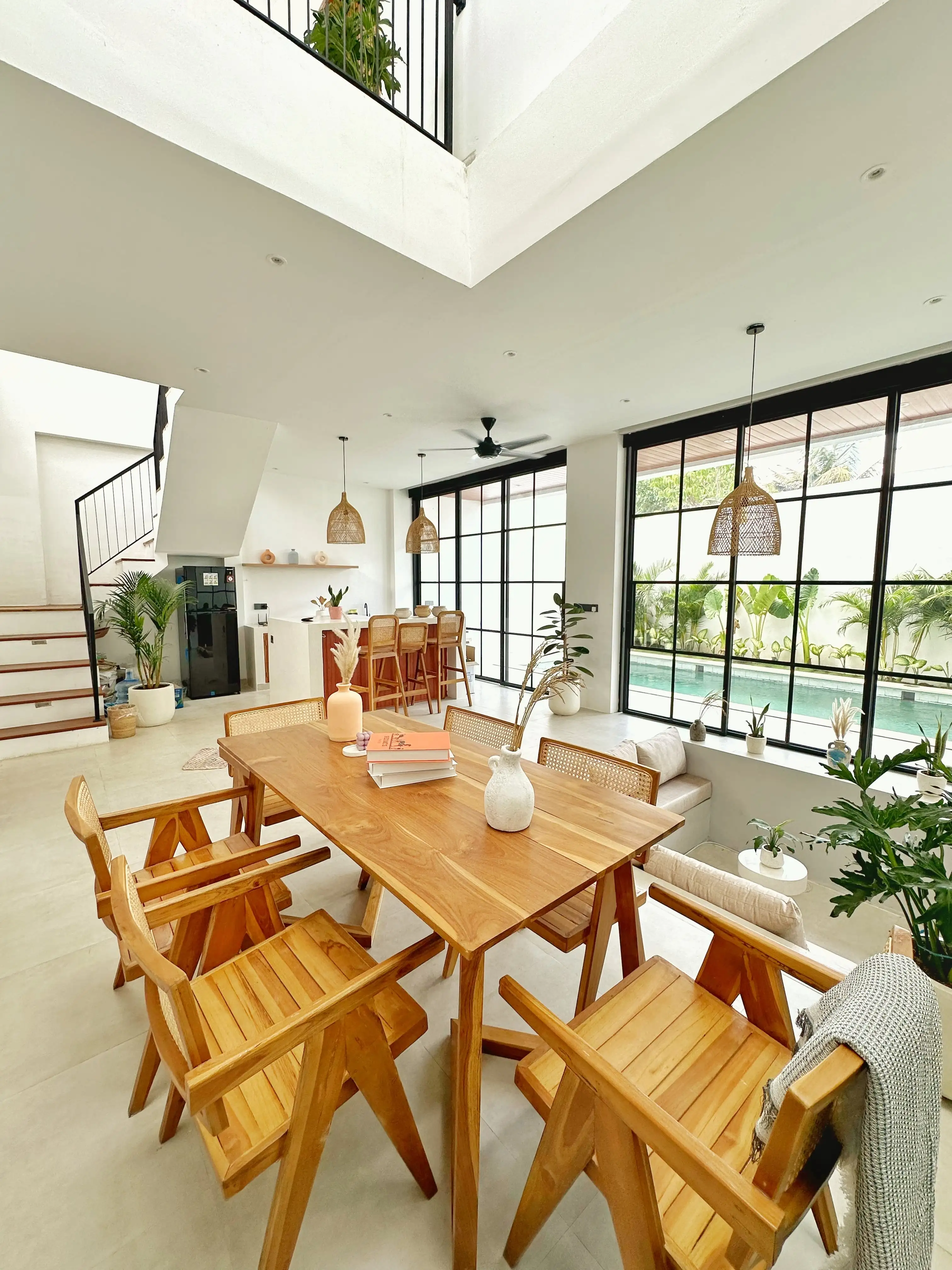 Villa 190m² in Indonesia, Canggu. Priced at 250000$ rent photo-26