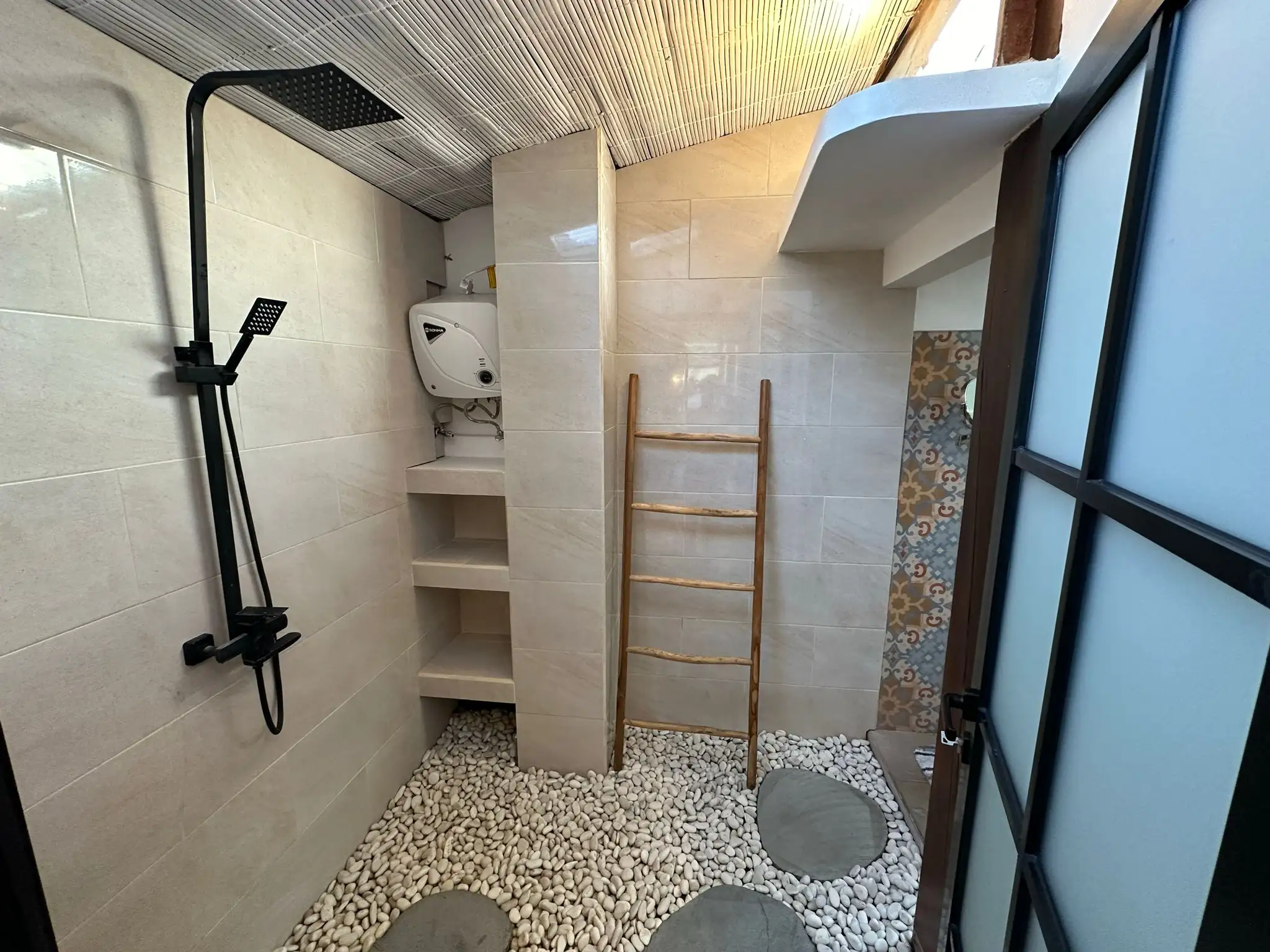 Flat 73m² in Indonesia, Canggu. Priced at 130000$ rent photo-1