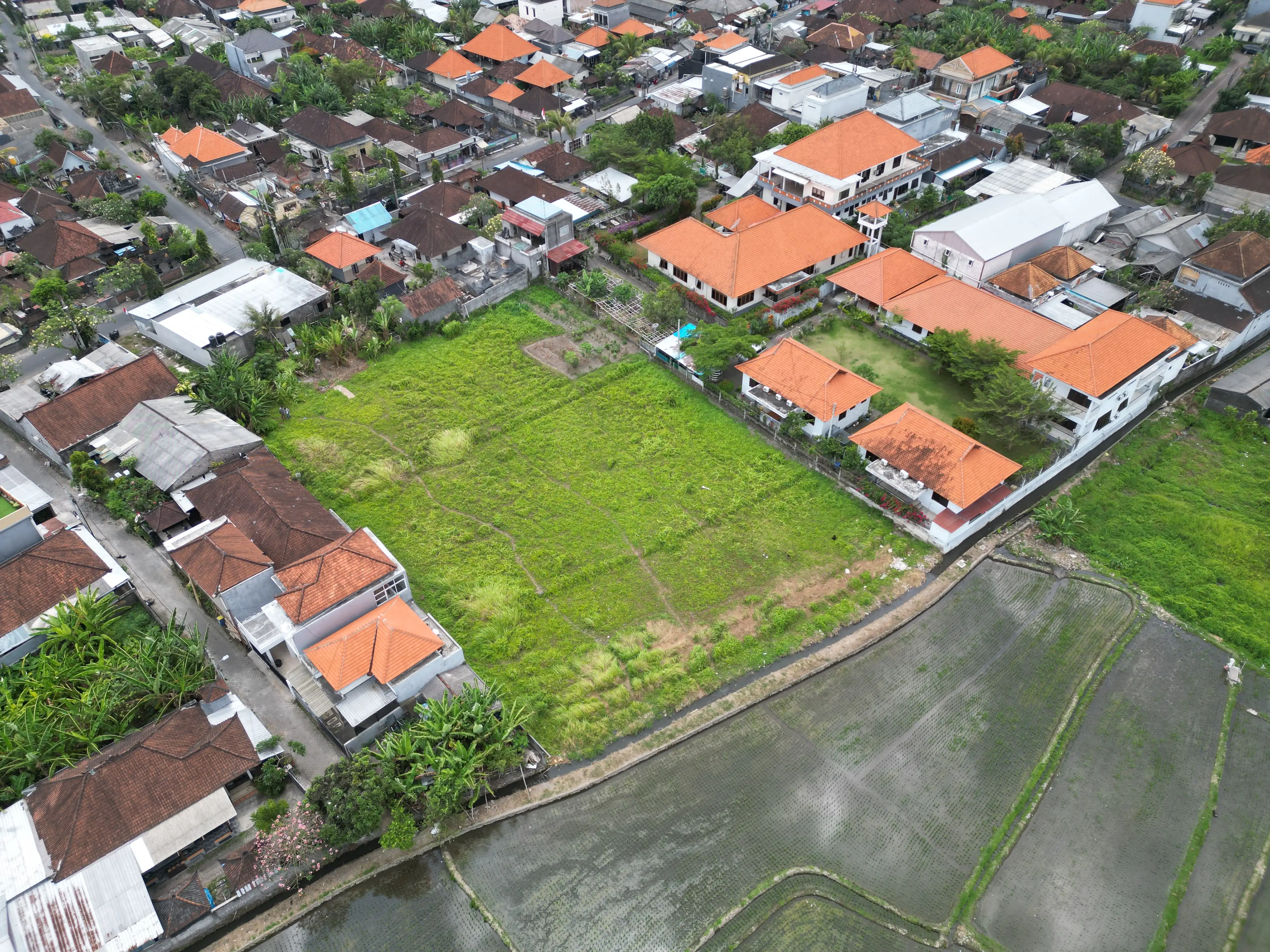Land 0m² in Indonesia, Canggu. Priced at 294682$ rent photo-3