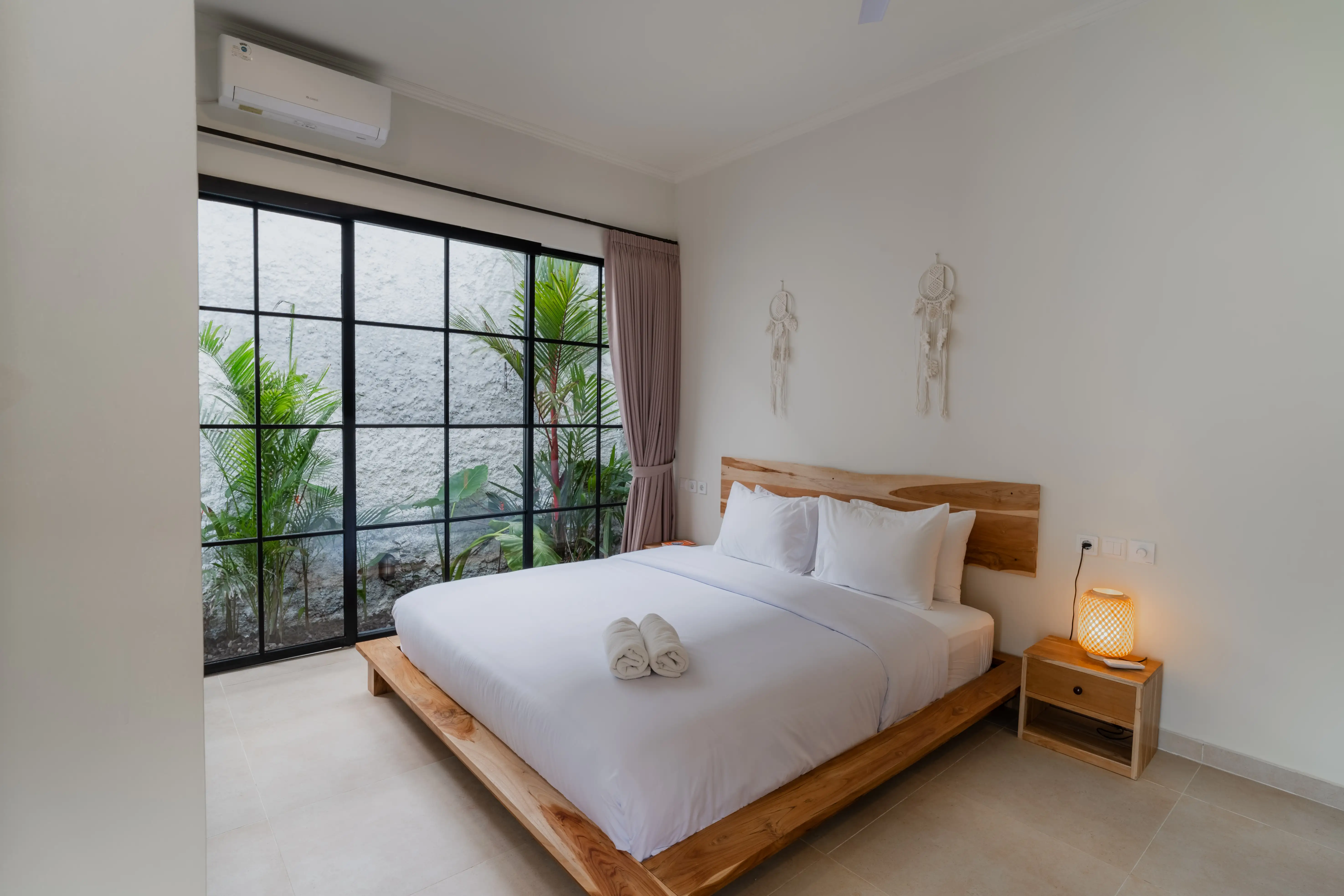 Villa 92m² in Indonesia, Bukit. Priced at 170000$ rent photo-13
