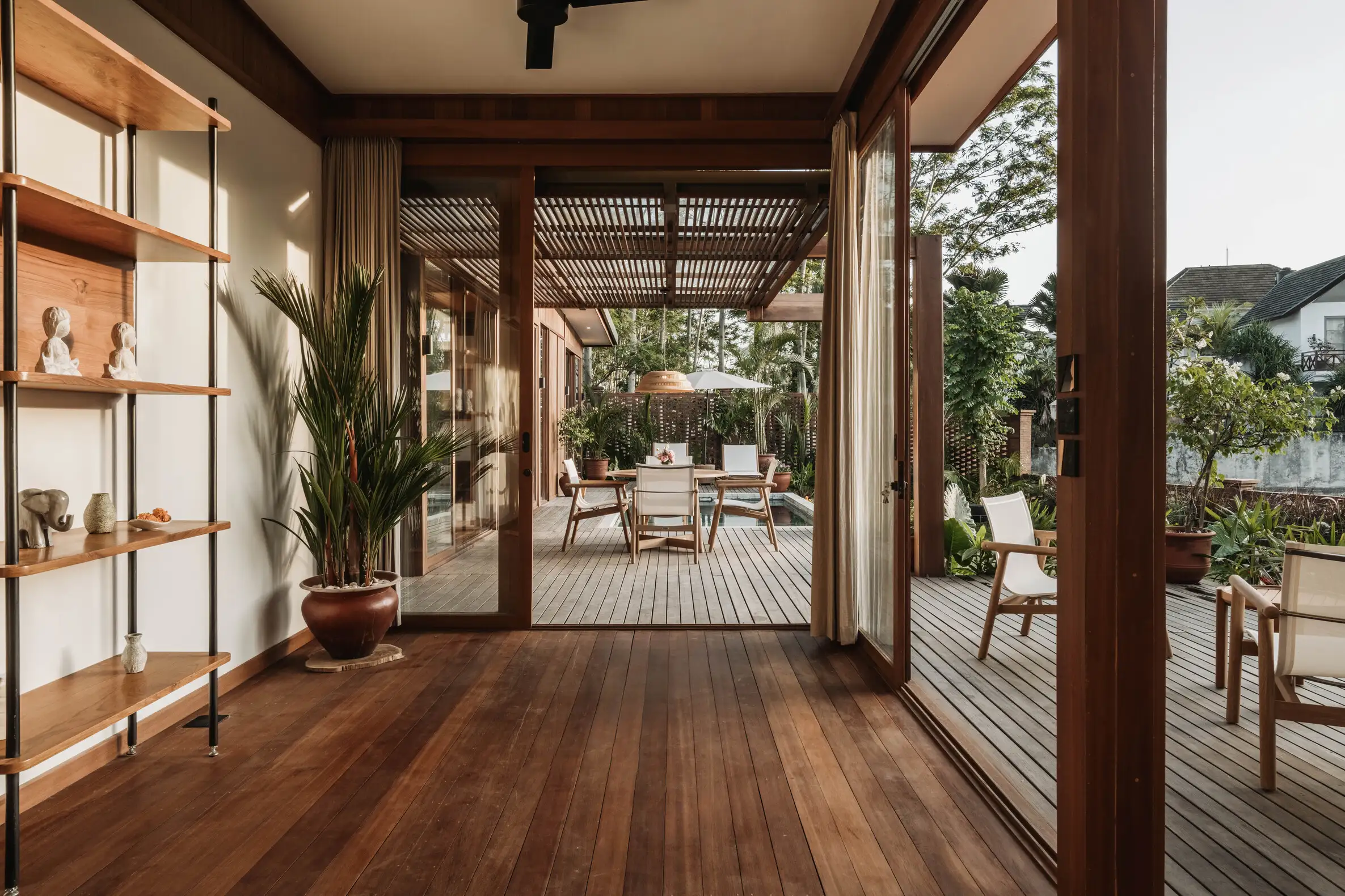 Villa 295m² in Indonesia, Canggu. Priced at 581610$ rent photo-3