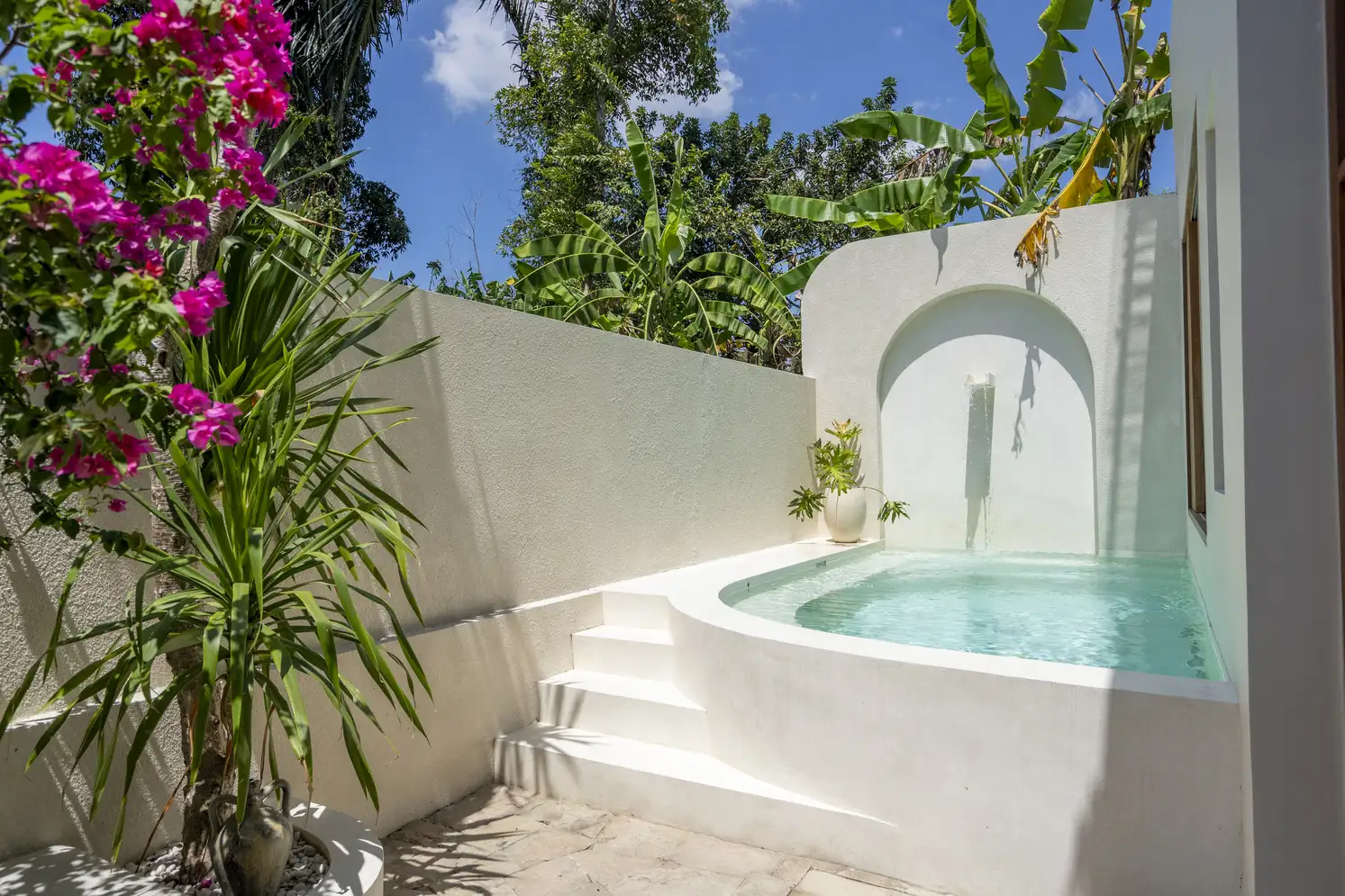 Villa 180m² in Indonesia, Canggu. Priced at 210000$ rent photo-2