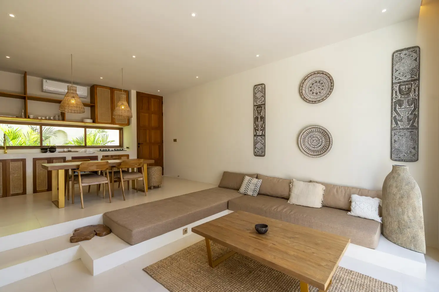 Villa 180m² in Indonesia, Canggu. Priced at 210000$ rent photo-23