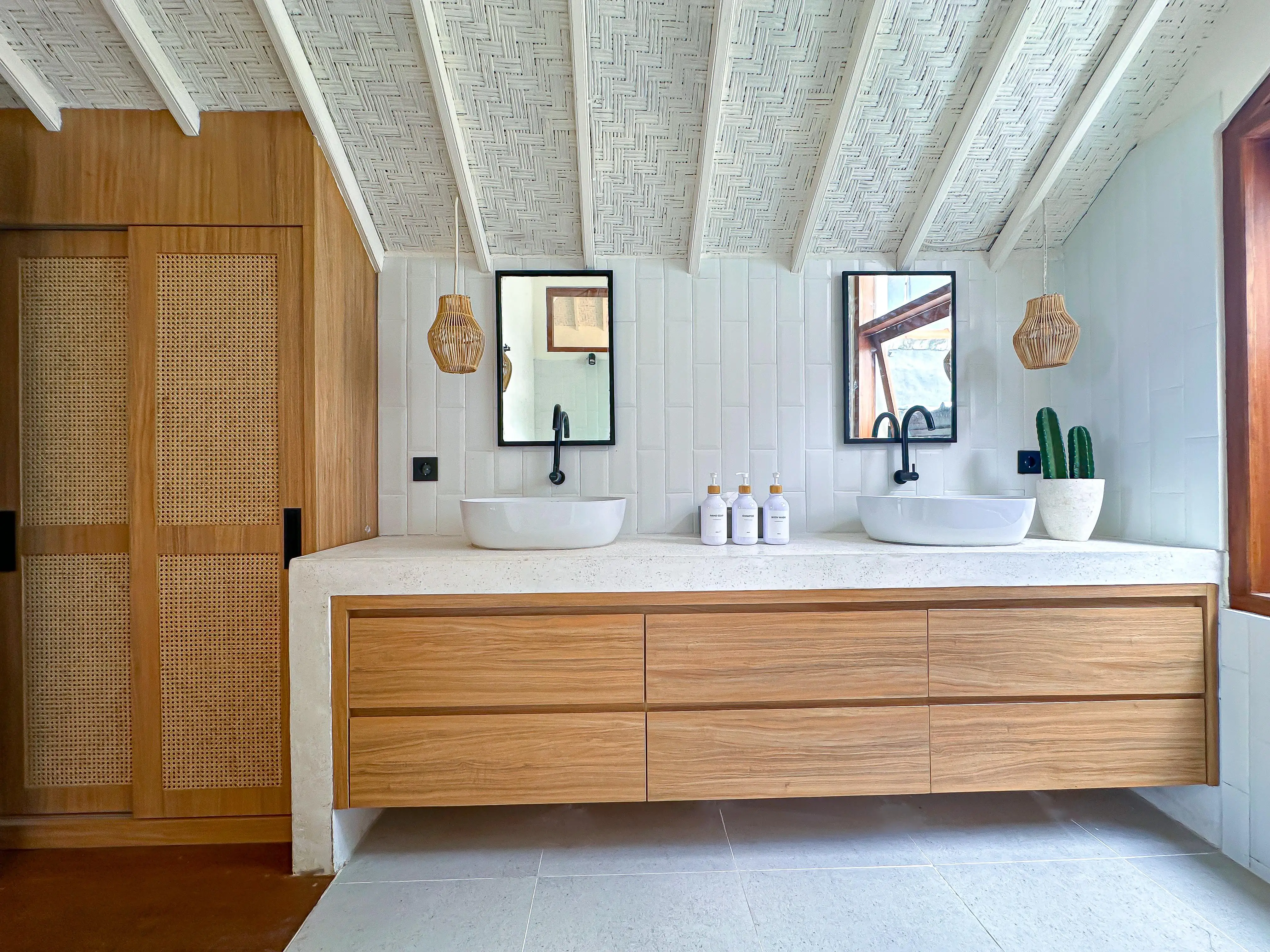 Villa 200m² in Indonesia, Canggu. Priced at 271418$ rent photo-7