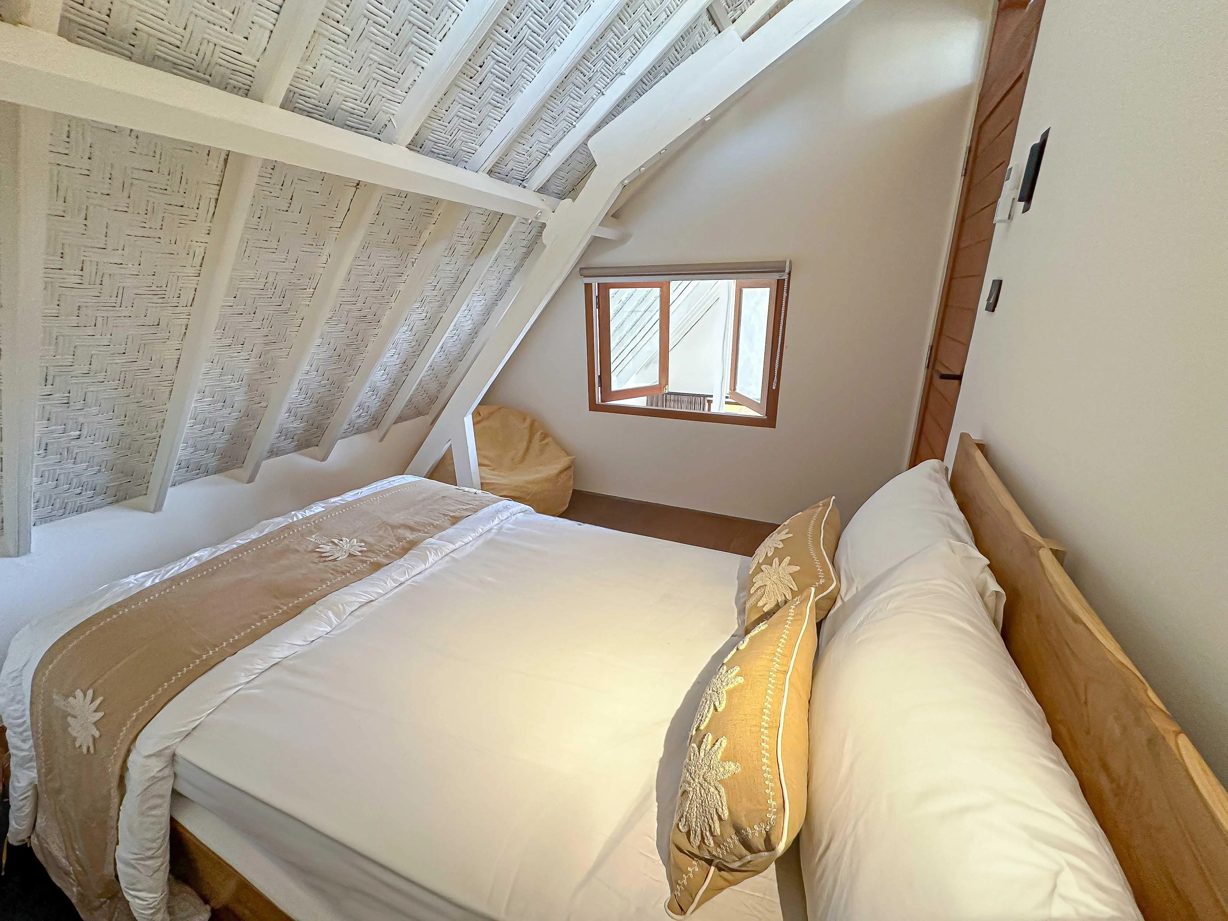 Villa 200m² in Indonesia, Canggu. Priced at 271418$ rent photo-13