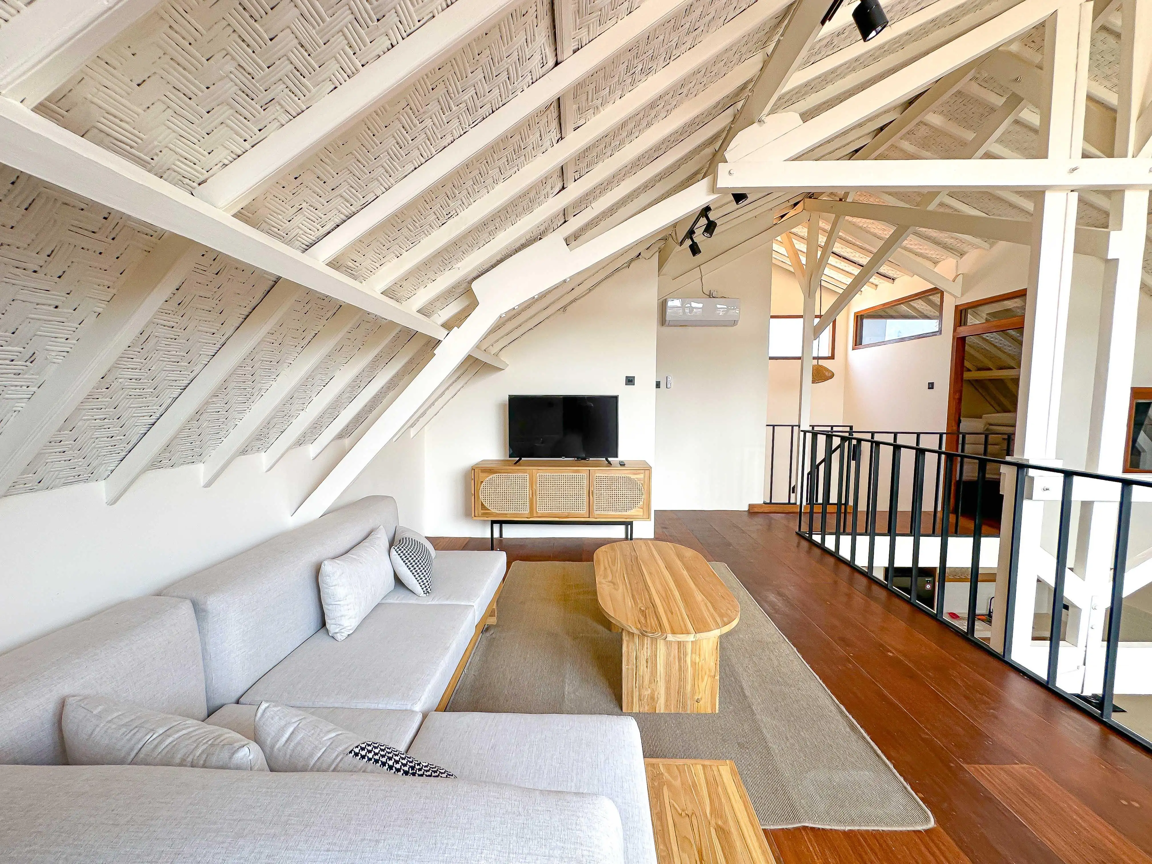 Villa 200m² in Indonesia, Canggu. Priced at 271418$ rent photo-24