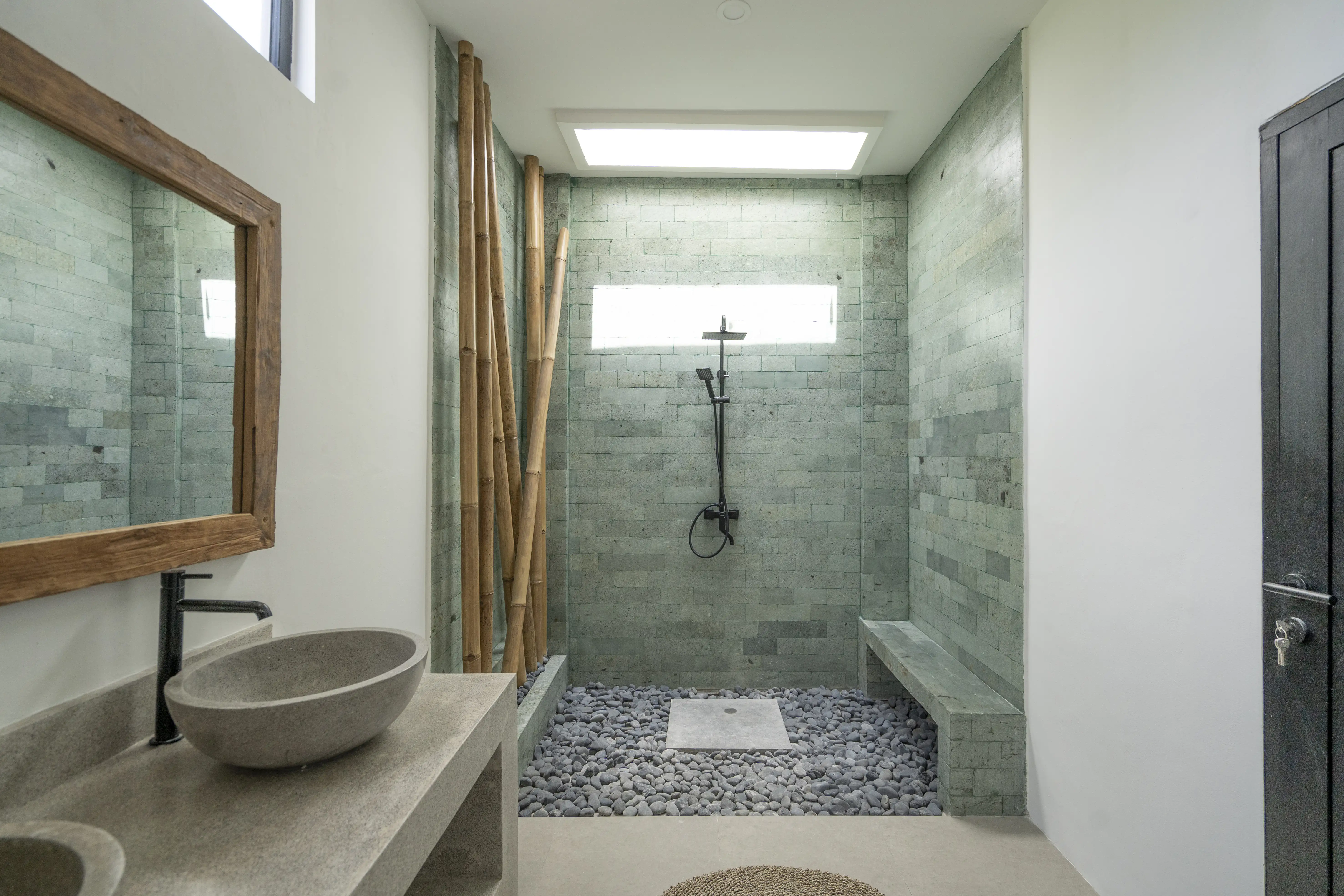 Villa 185m² in Indonesia, Canggu. Priced at 250000$ rent photo-8