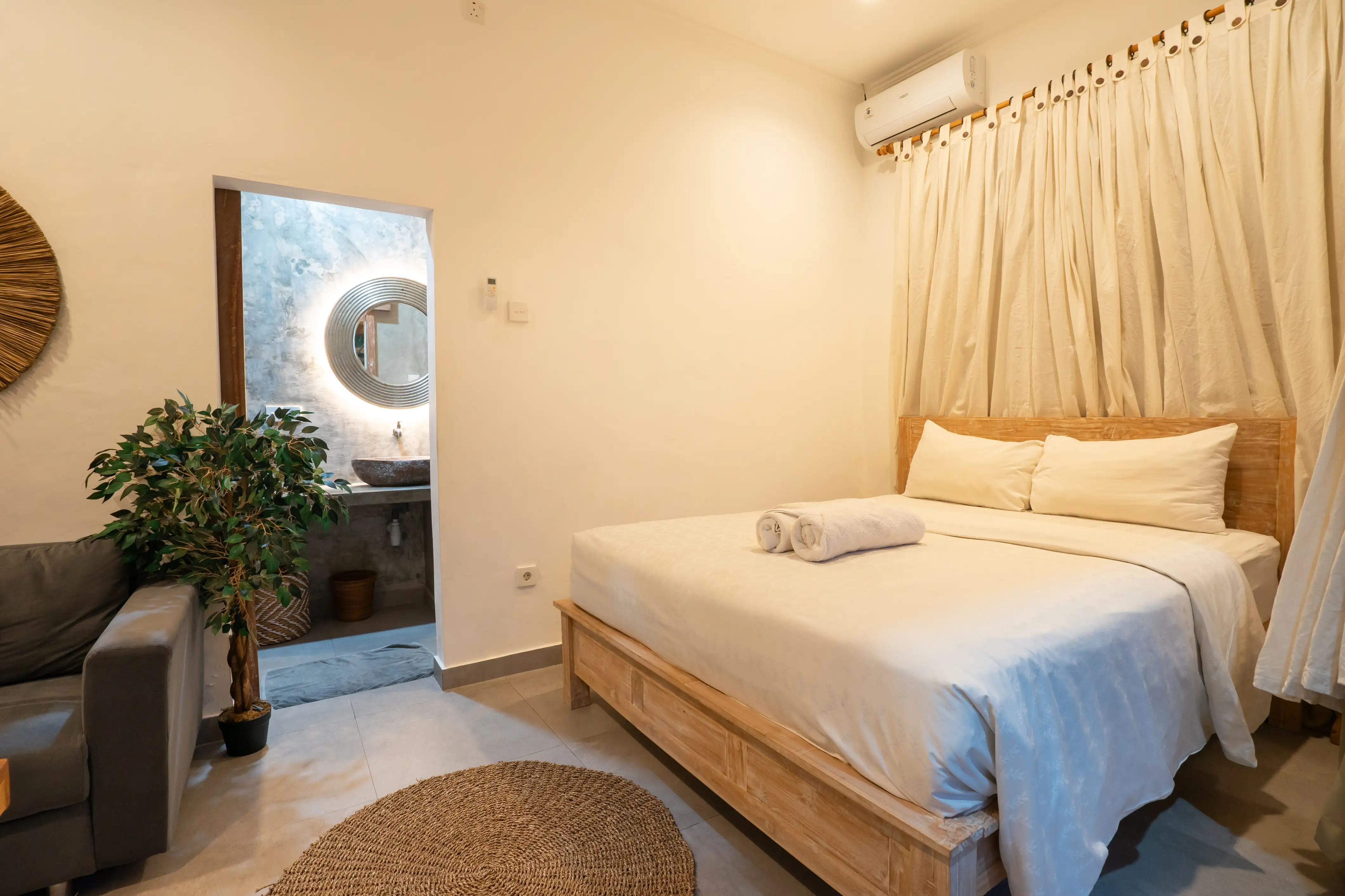 Villa 230m² in Indonesia, Canggu. Priced at 320000$ rent photo-13