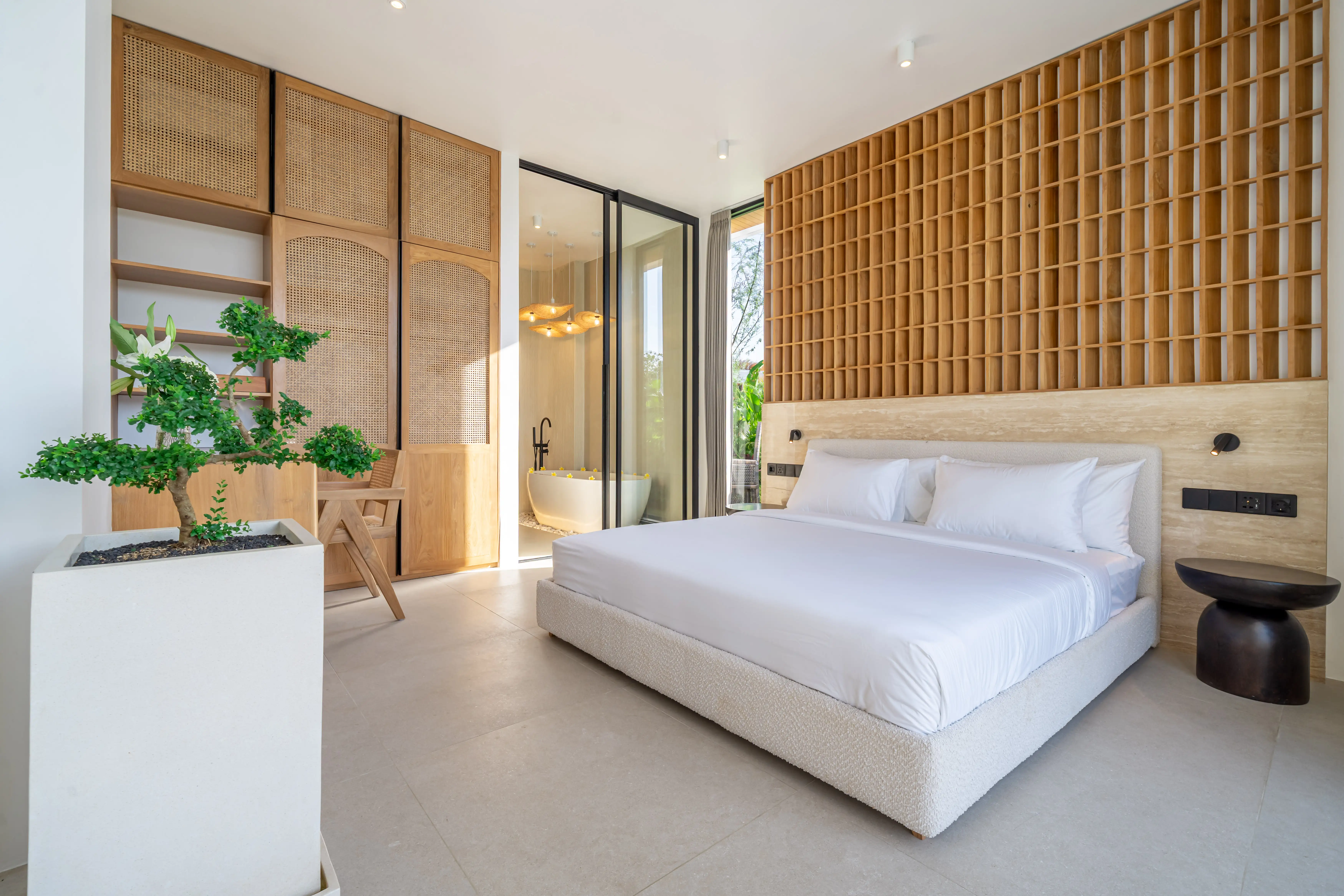Villa 110m² in Indonesia, Bukit. Priced at 300000$ rent photo-4