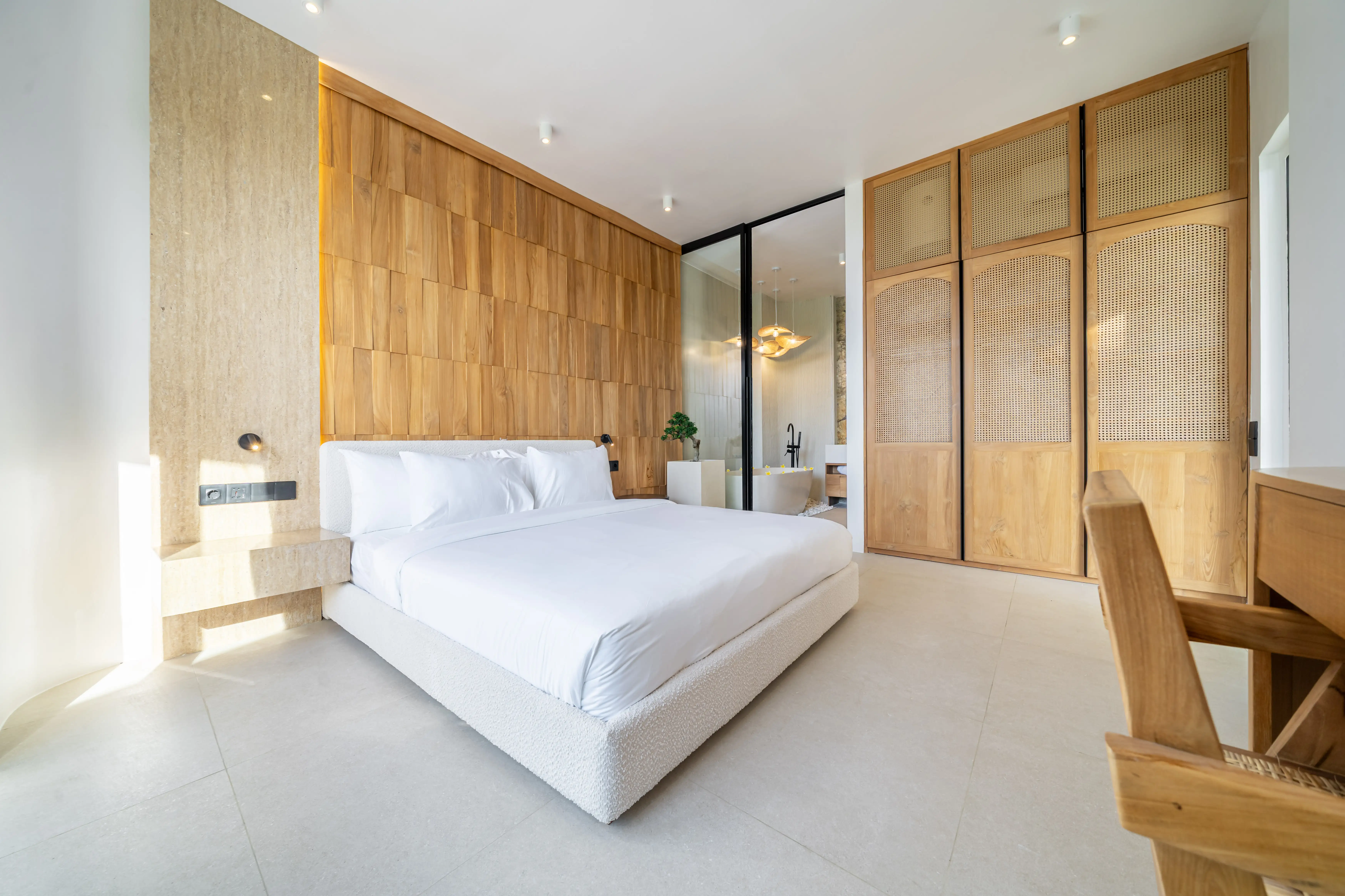 Villa 110m² in Indonesia, Bukit. Priced at 300000$ rent photo-10