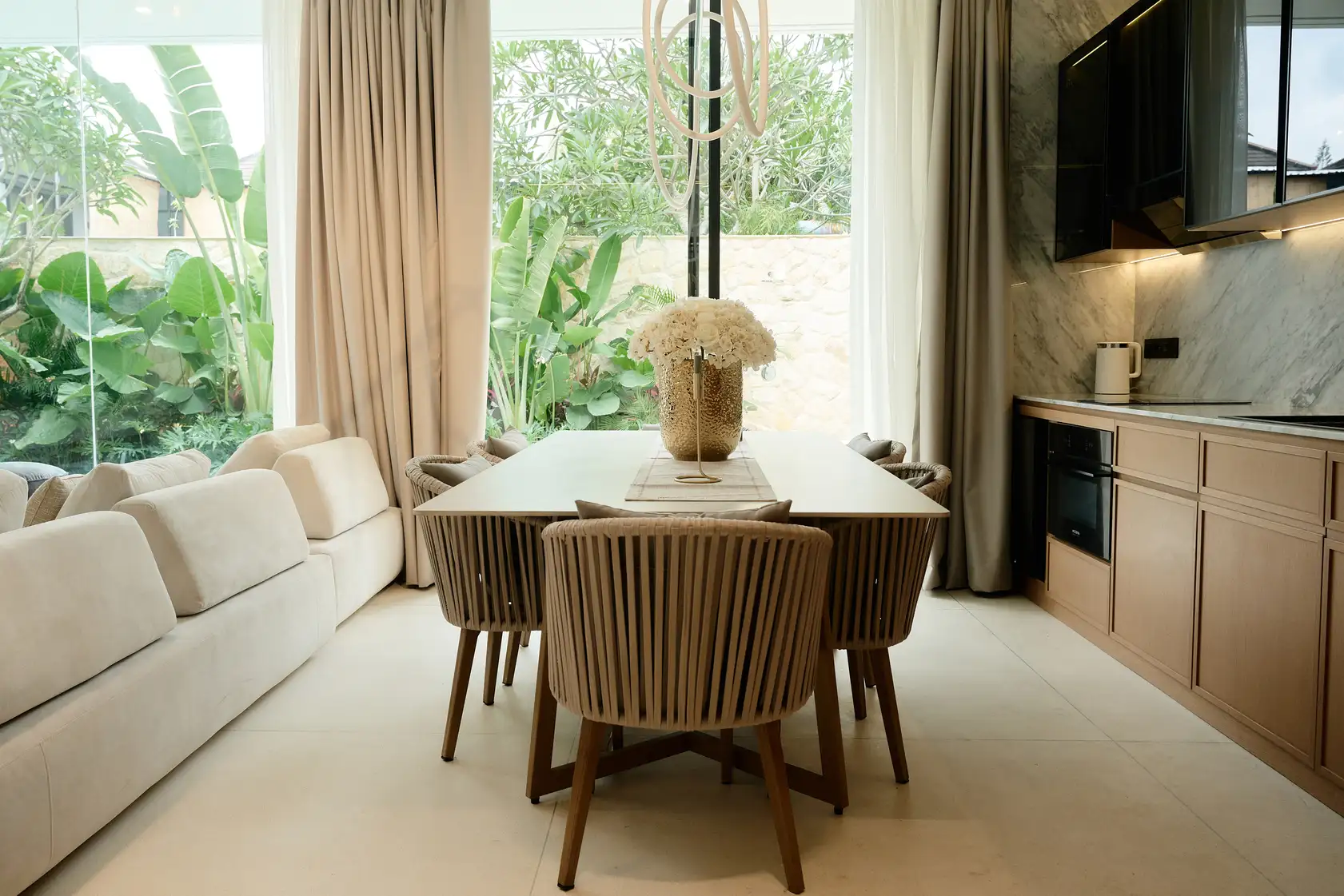 Villa 145m² in Indonesia, Canggu. Priced at 330000$ rent photo-26