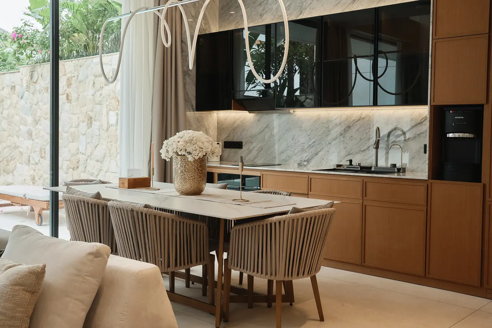 Villa 145m² in Indonesia, Canggu. Priced at 330000$ rent photo-32