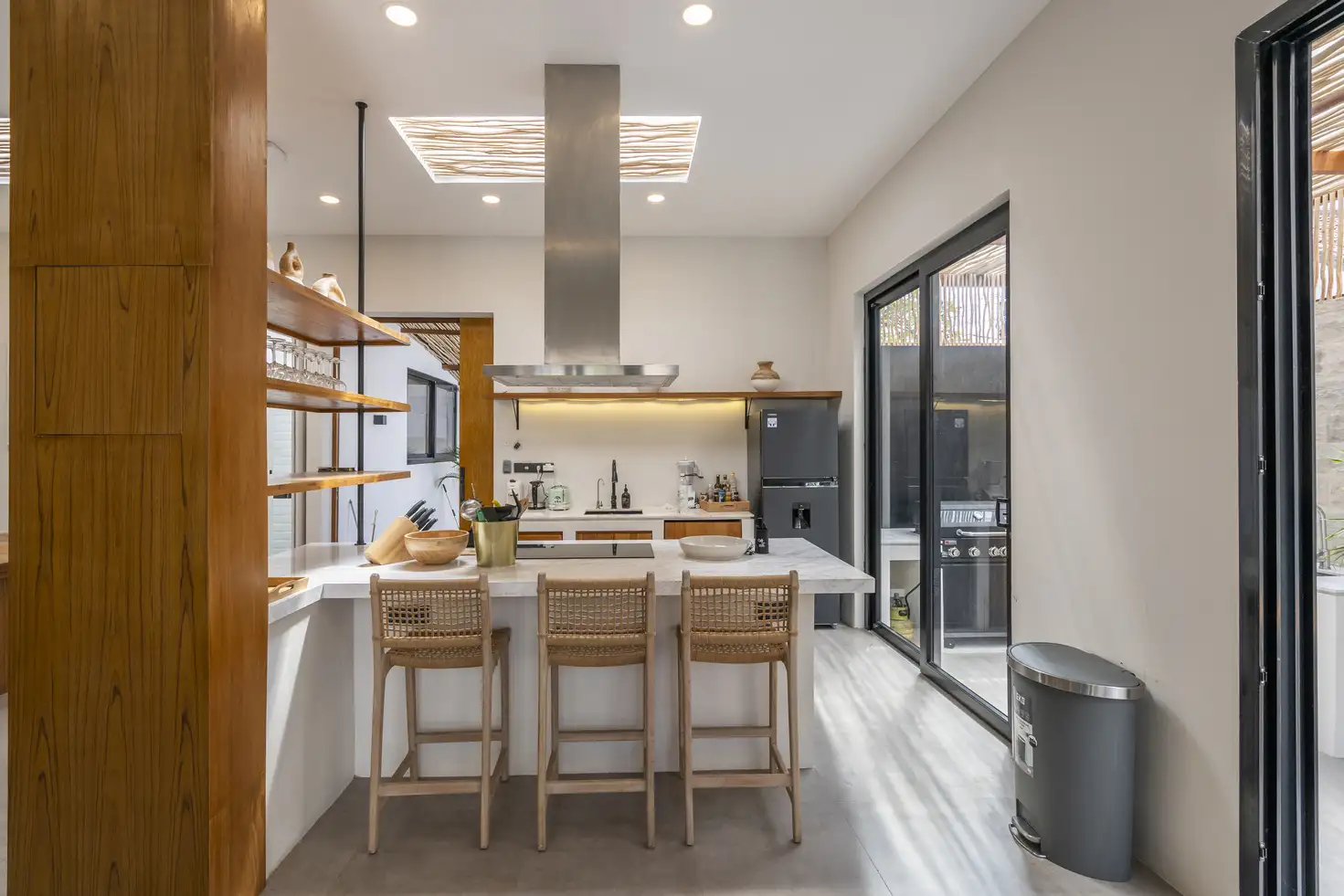 Villa 320m² in Indonesia, Canggu. Priced at 450000$ rent photo-24