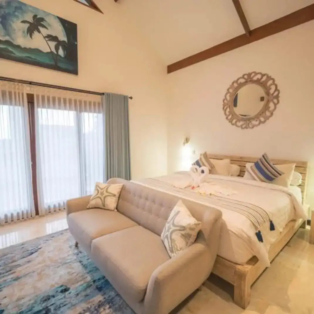 Villa 280m² in Indonesia, East-Bali. Priced at 350000$ rent photo-3