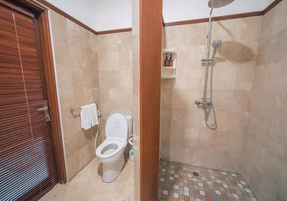 Villa 280m² in Indonesia, East-Bali. Priced at 350000$ rent photo-22