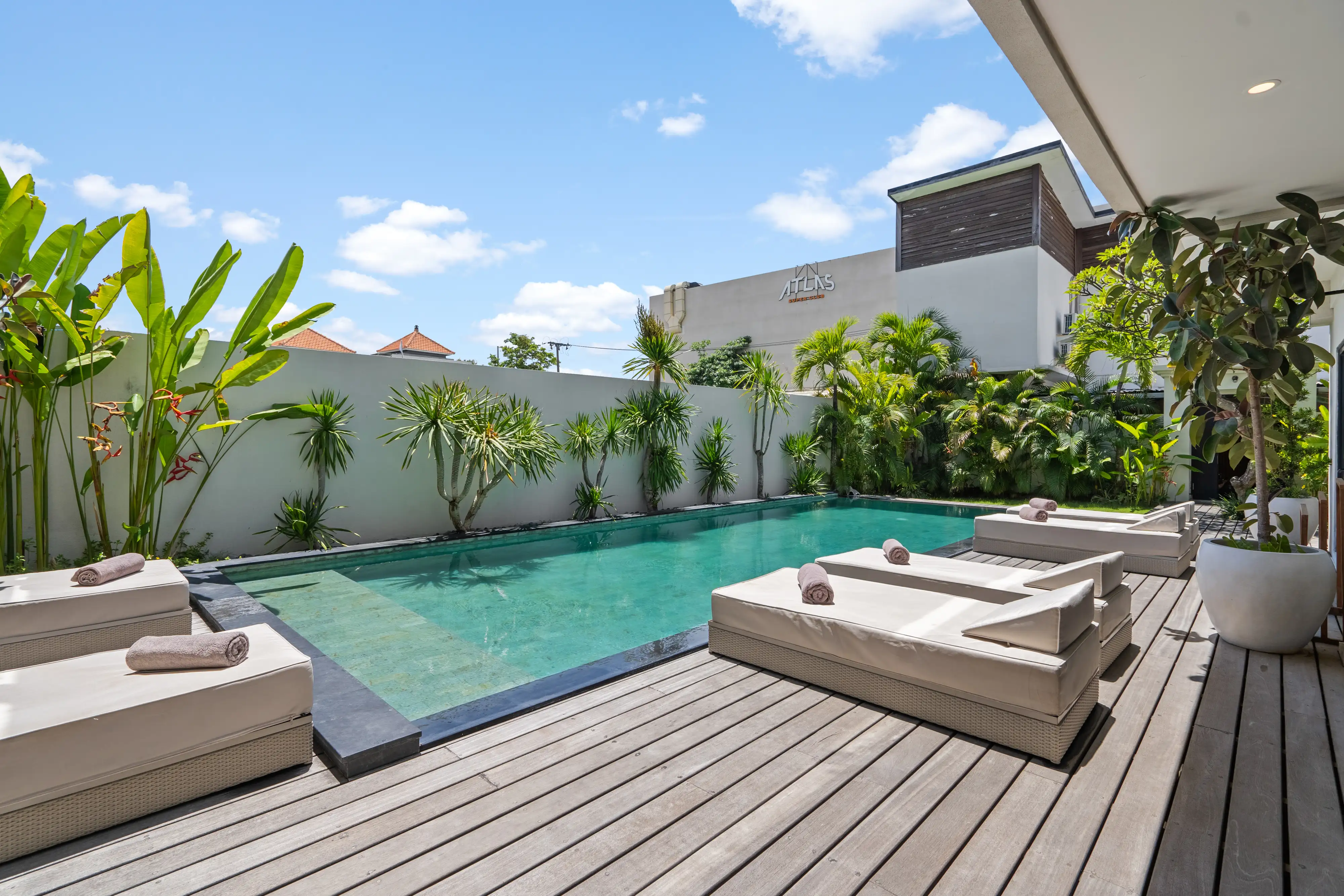 Villa 600m² in Indonesia, Canggu. Priced at 720000$ rent photo-1