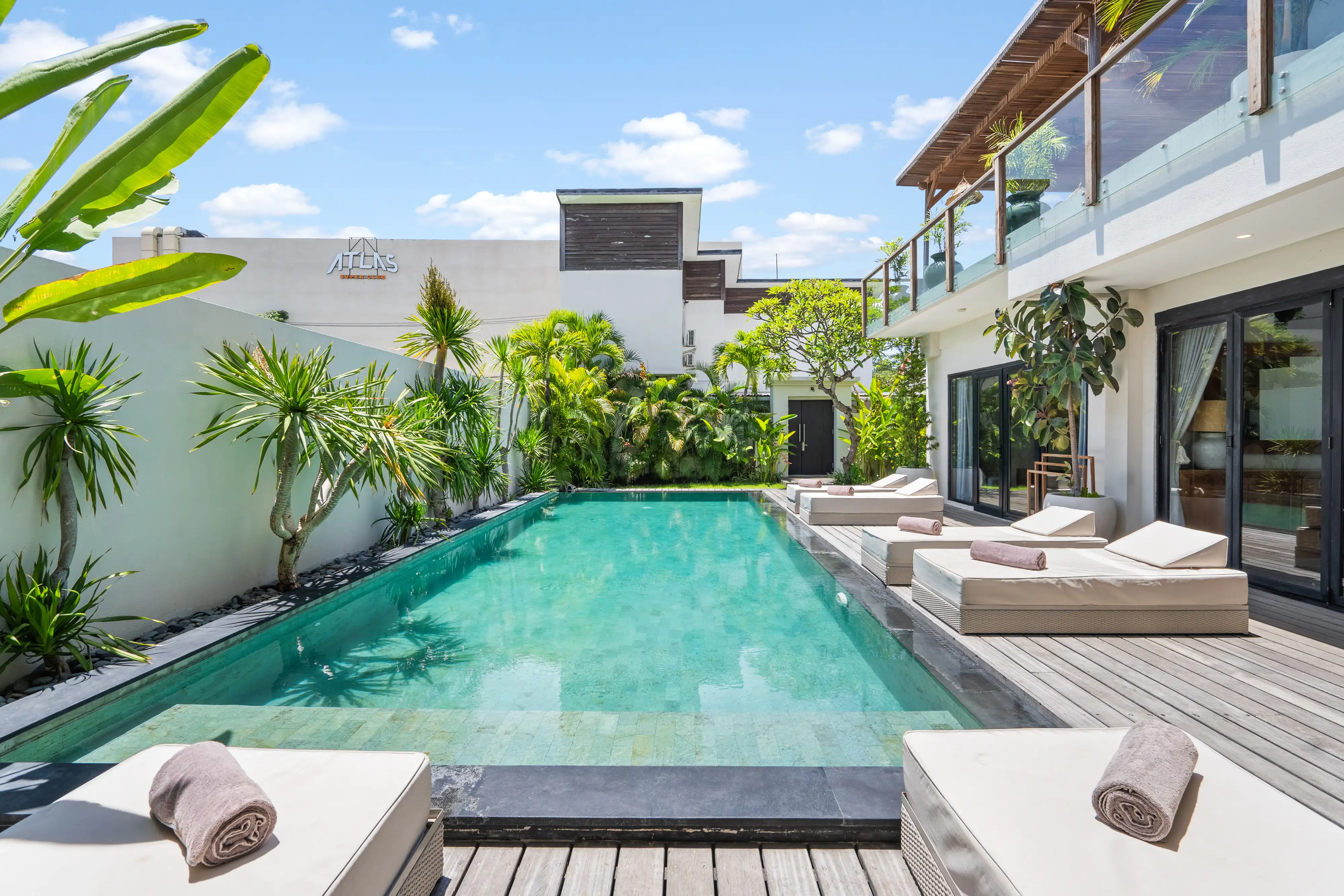 Villa 600m² in Indonesia, Canggu. Priced at 720000$ rent photo-2