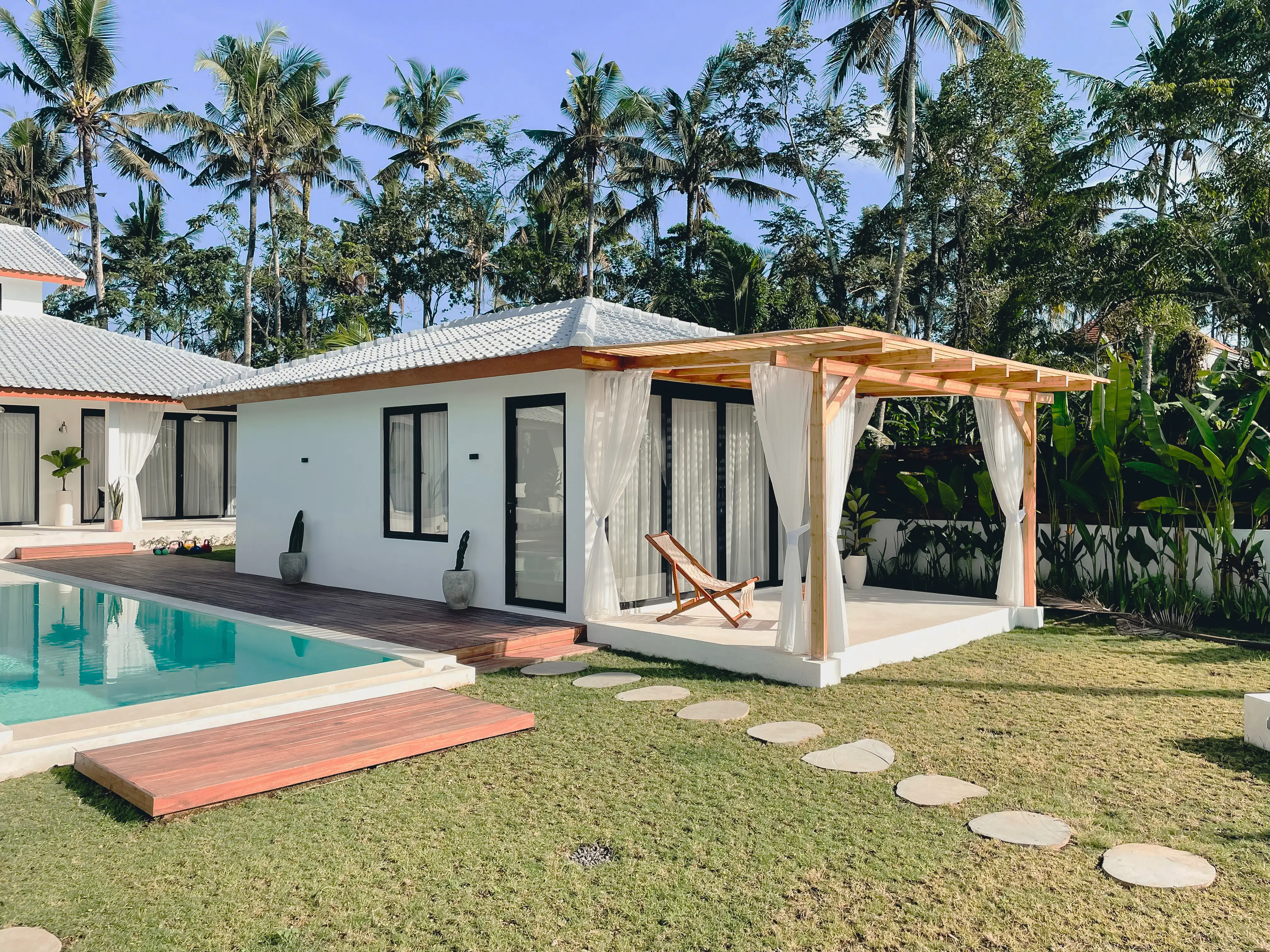 Villa 370m² in Indonesia, Ubud. Priced at 350000$ rent photo-16