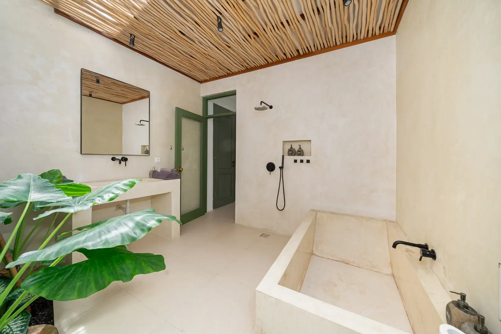 Villa 250m² in Indonesia, Canggu. Priced at 644000$ rent photo-7