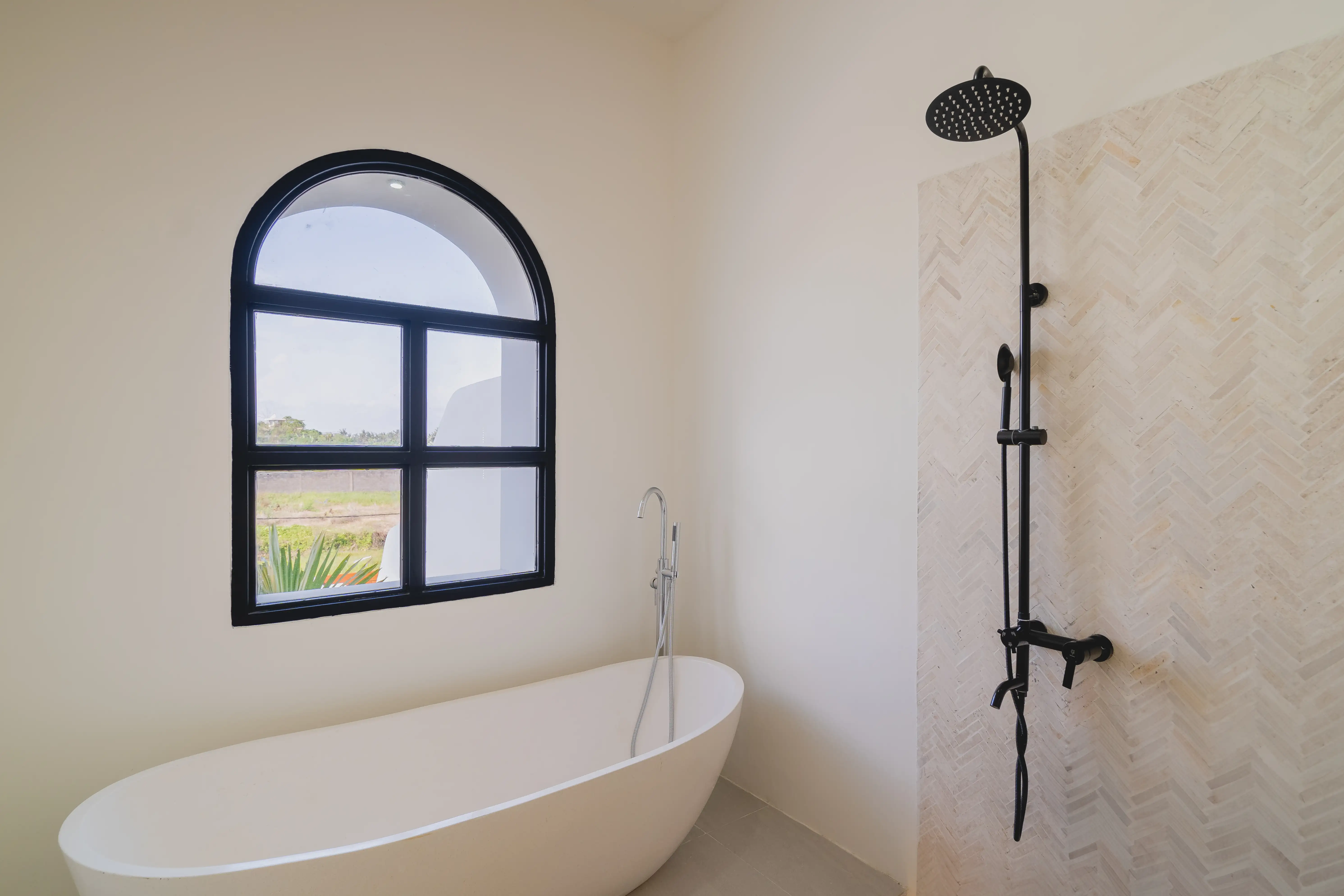 Villa 291m² in Indonesia, Kedungu. Priced at 289000$ rent photo-16