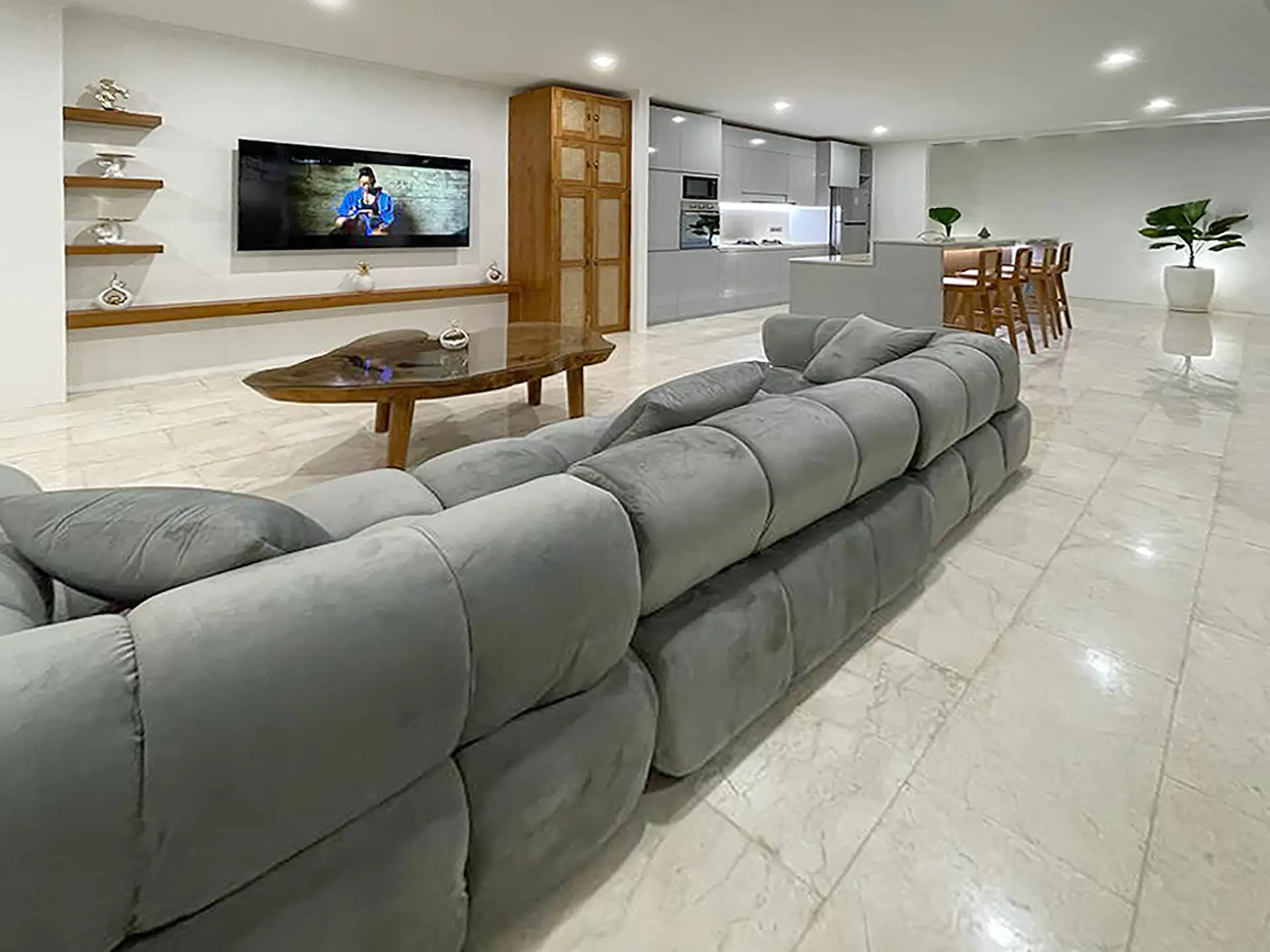 Villa 375m² in Indonesia, Canggu. Priced at 640000$ rent photo-2