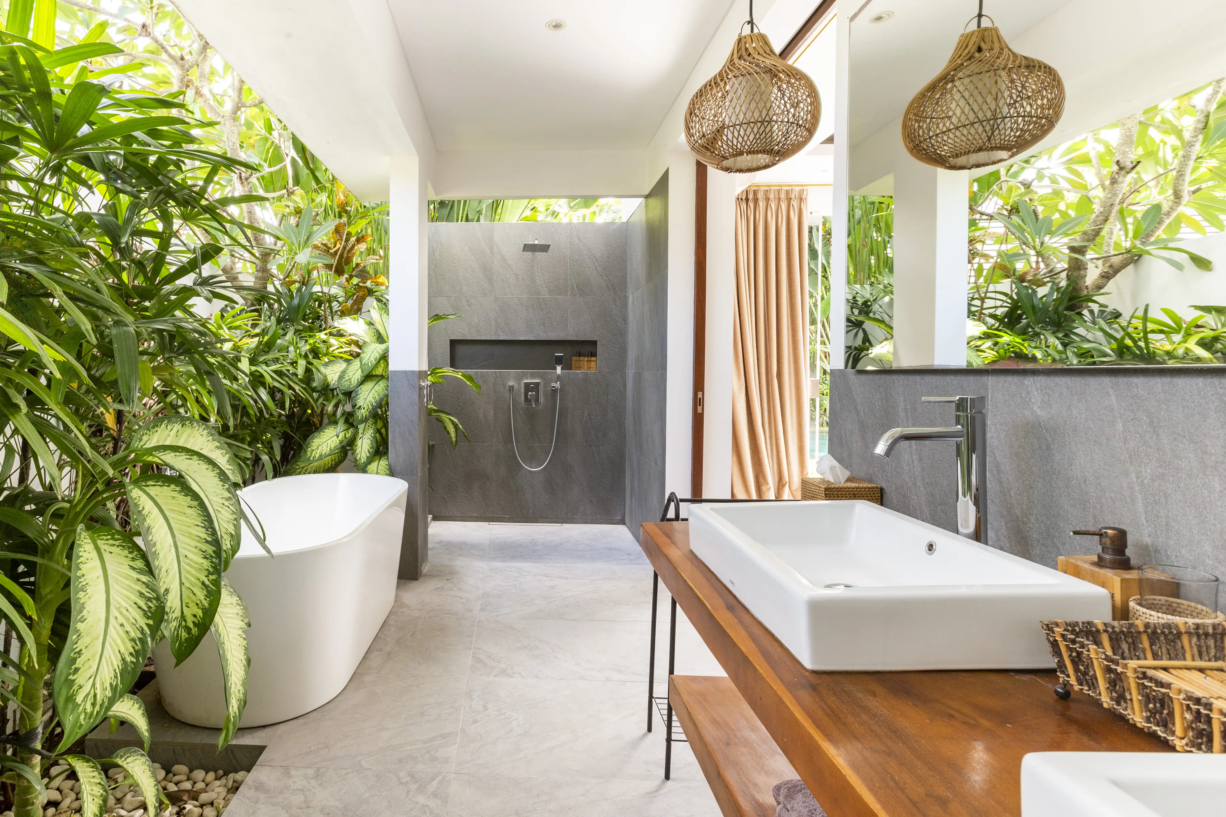 Villa 660m² in Indonesia, Canggu. Priced at 1990000$ rent photo-2