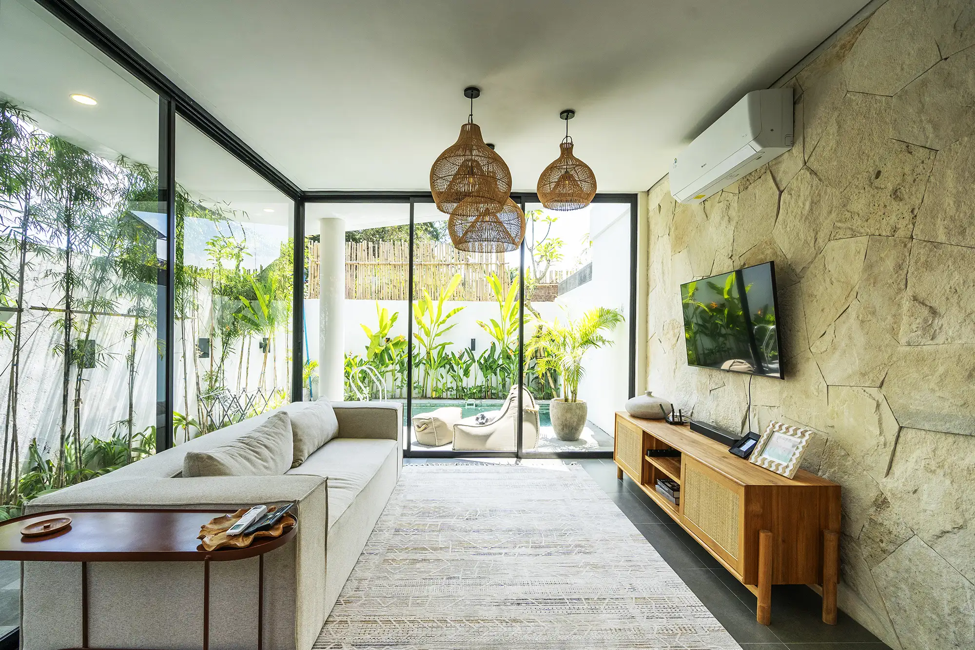 Villa 150m² in Indonesia, Canggu. Priced at 200000$ rent photo-9