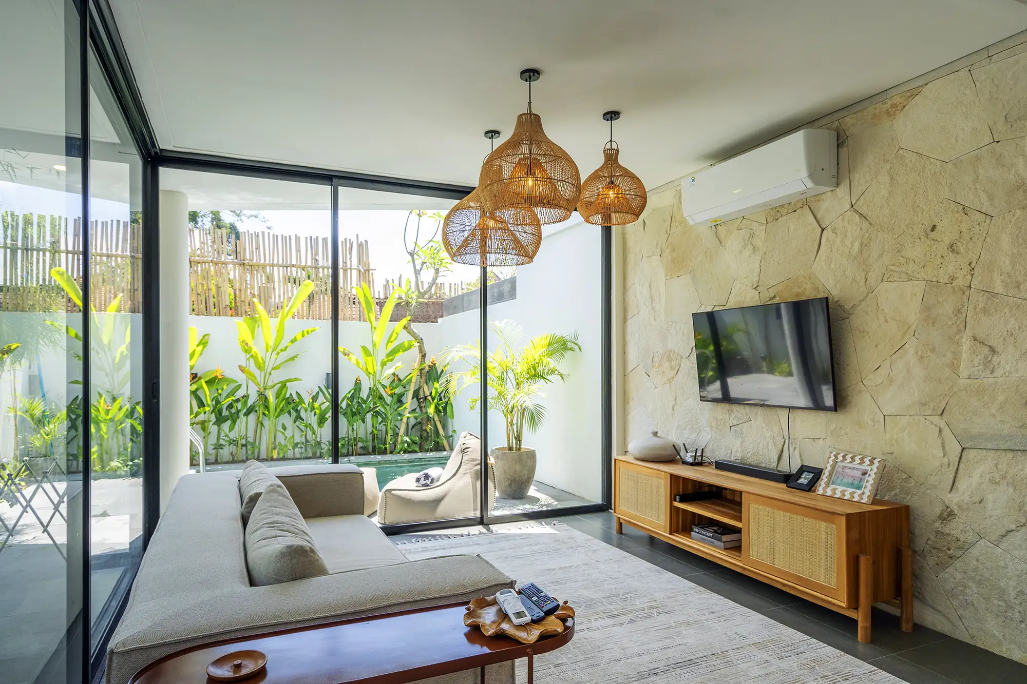 Villa 150m² in Indonesia, Canggu. Priced at 200000$ rent photo-14