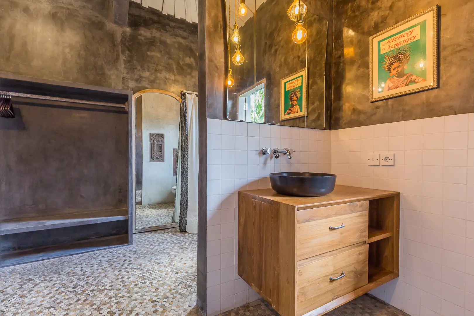 Villa 440m² in Indonesia, Ubud. Priced at 1088000$ rent photo-9