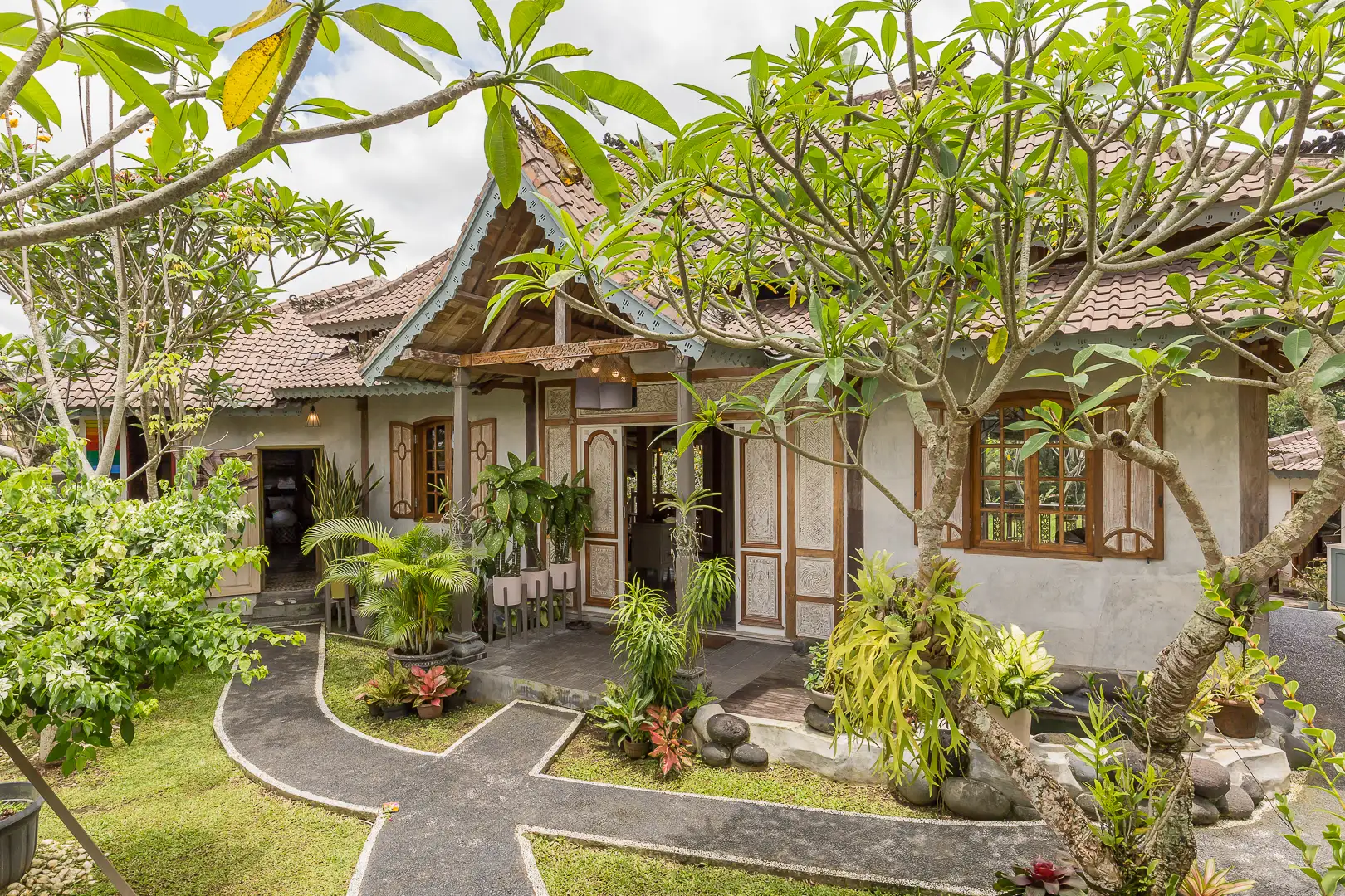 Villa 440m² in Indonesia, Ubud. Priced at 1088000$ rent photo-22
