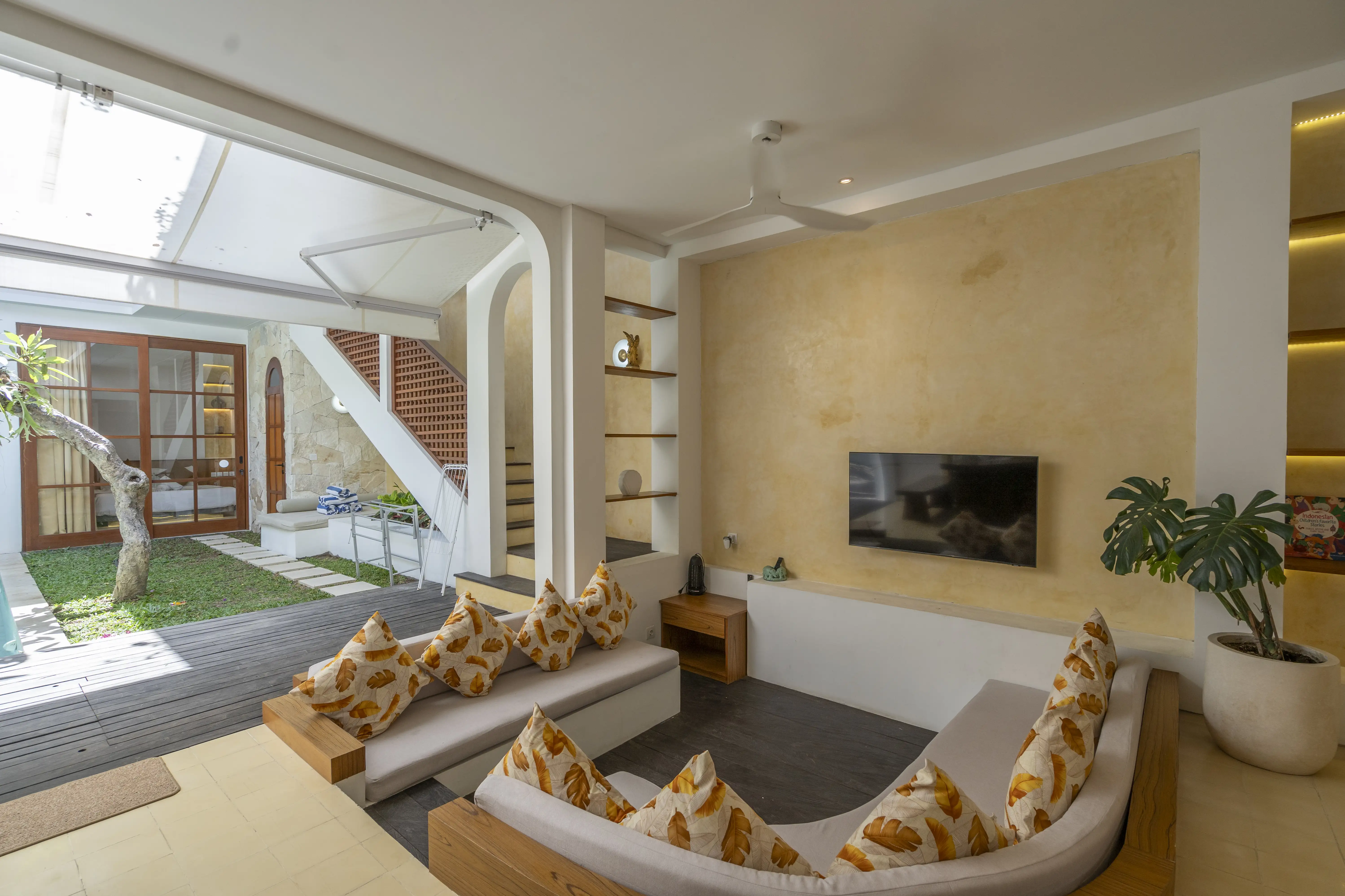 Villa 235m² in Indonesia, Canggu. Priced at 446457$ rent photo-3