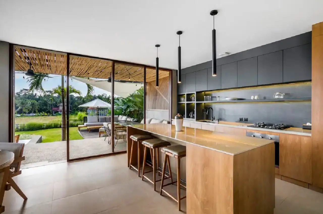 Villa 170m² in Indonesia, Ubud. Priced at 650000$ rent photo-12