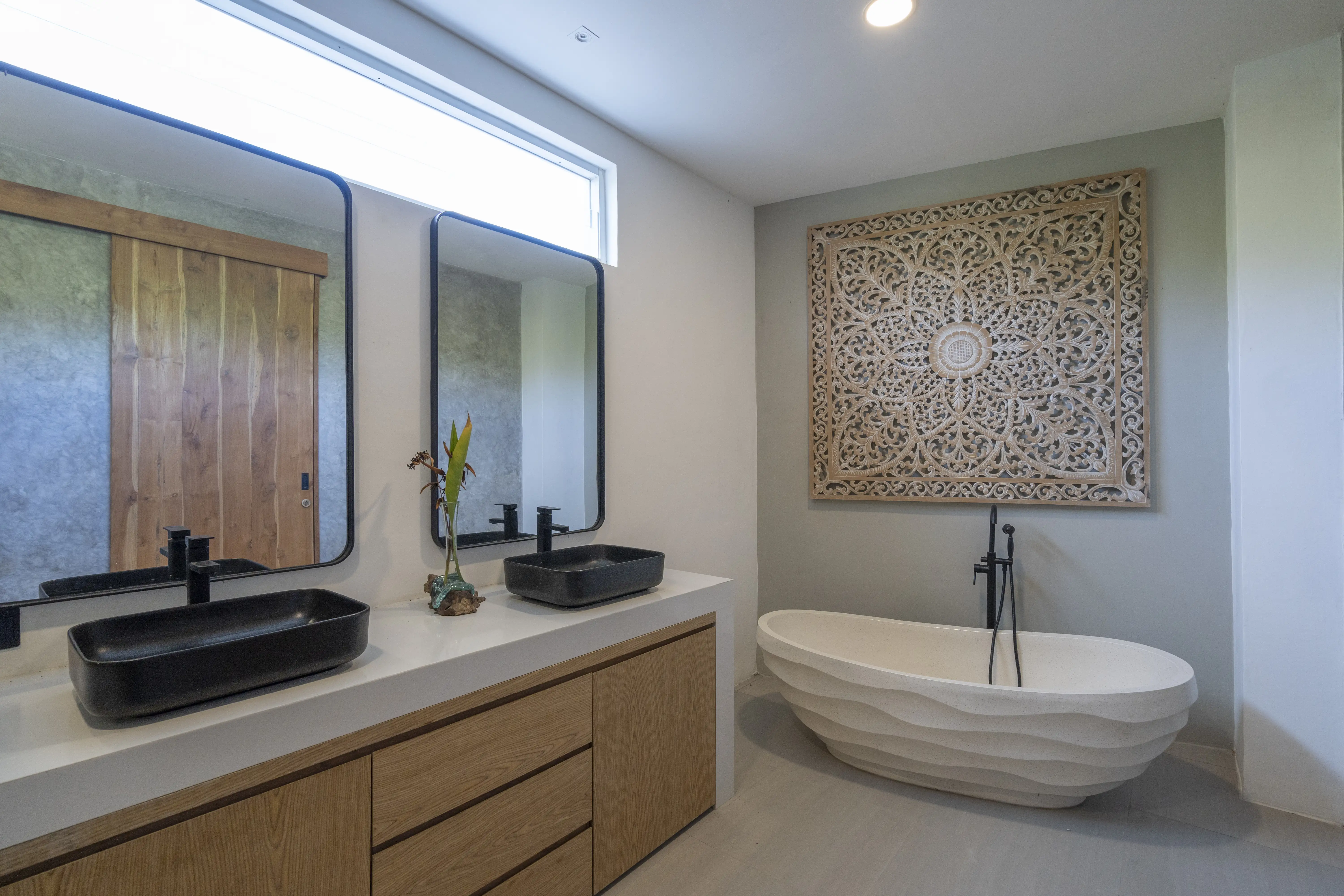Villa 350m² in Indonesia, Canggu. Priced at 477482$ rent photo-3