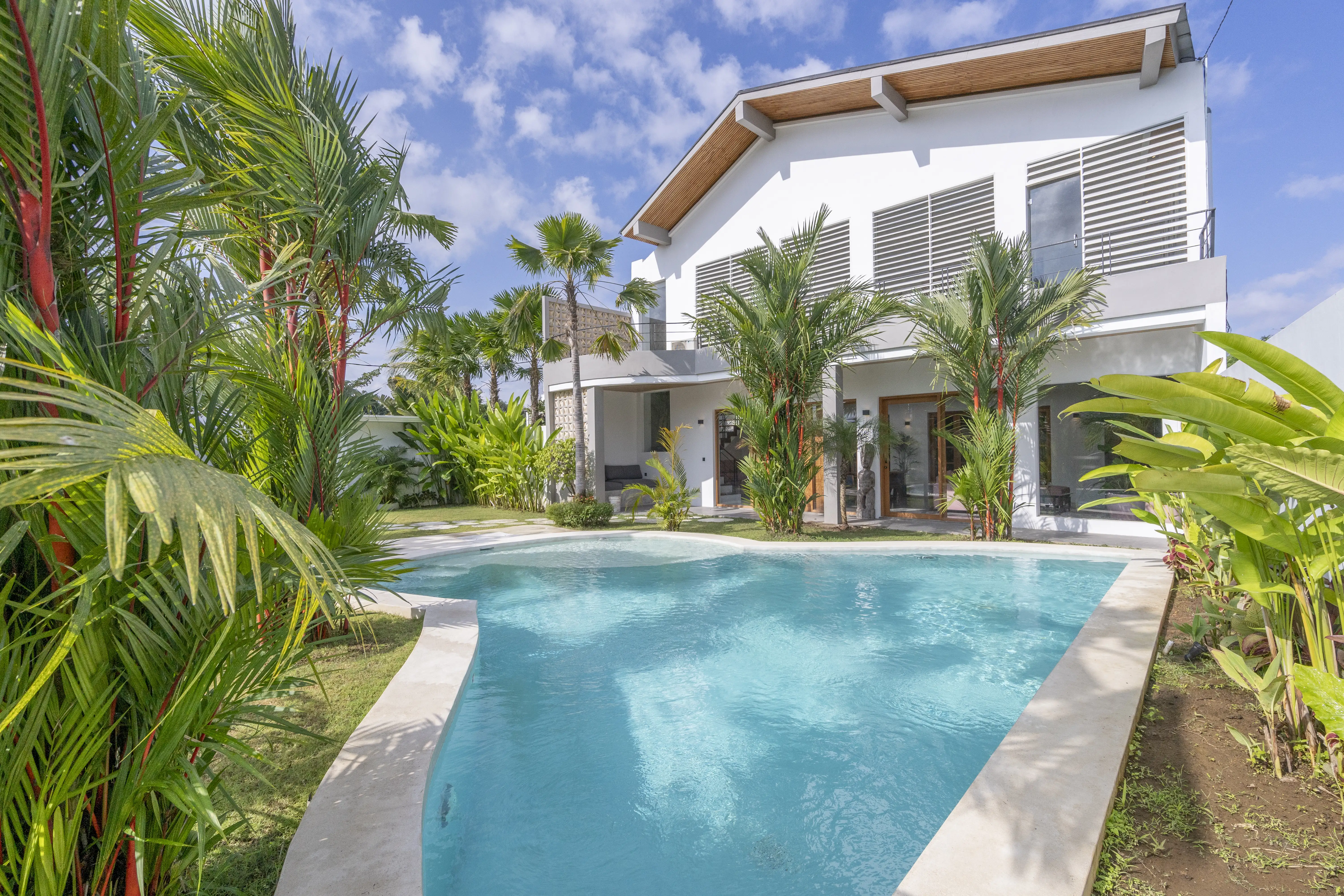 Villa 350m² in Indonesia, Canggu. Priced at 477482$ rent photo-11