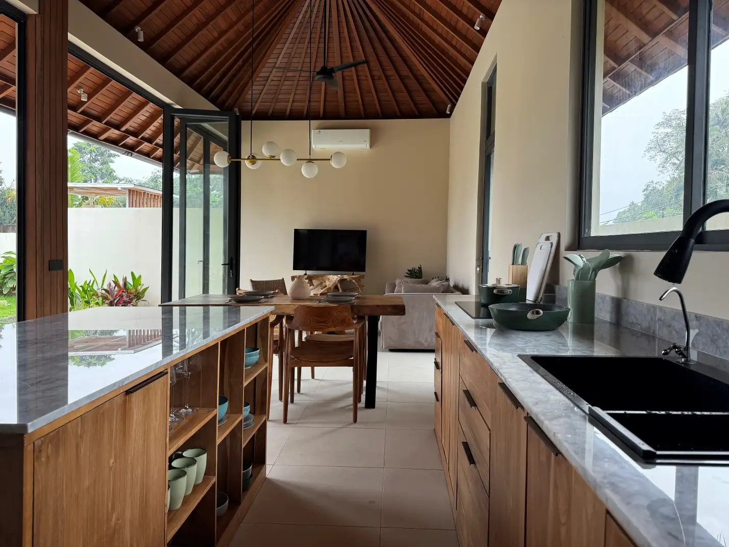Villa 133m² in Indonesia, Ubud. Priced at 315000$ rent photo-27