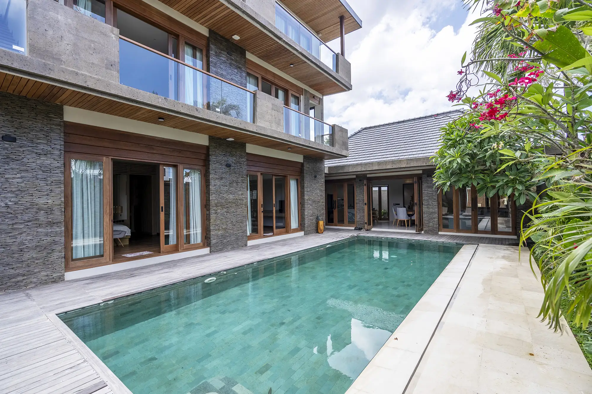 Villa 380m² in Indonesia, Canggu. Priced at 110000$ rent photo-2