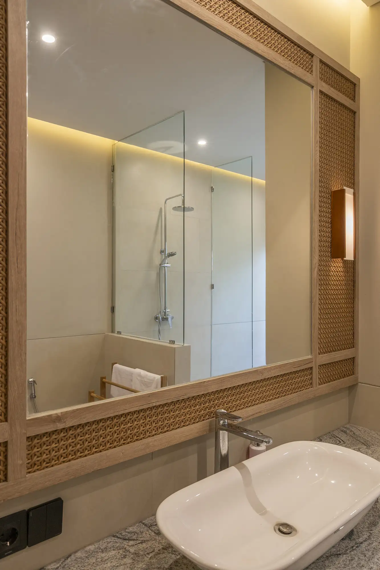 Villa 380m² in Indonesia, Canggu. Priced at 110000$ rent photo-7