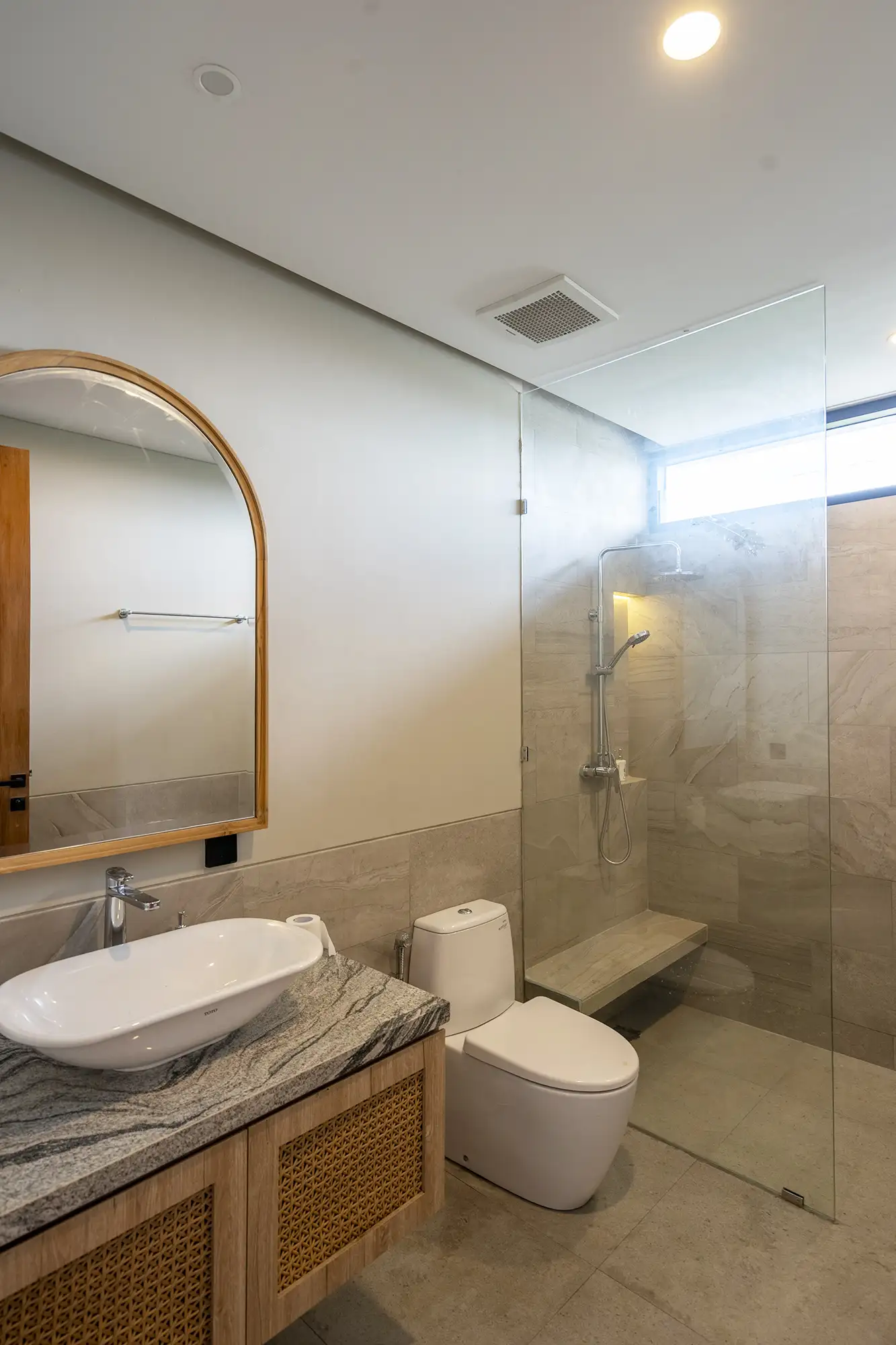 Villa 380m² in Indonesia, Canggu. Priced at 110000$ rent photo-9