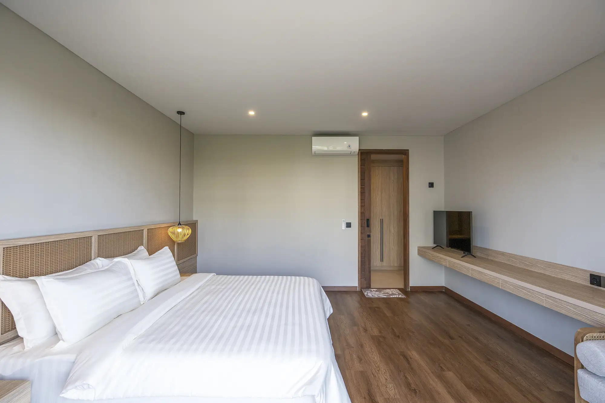 Villa 380m² in Indonesia, Canggu. Priced at 110000$ rent photo-12