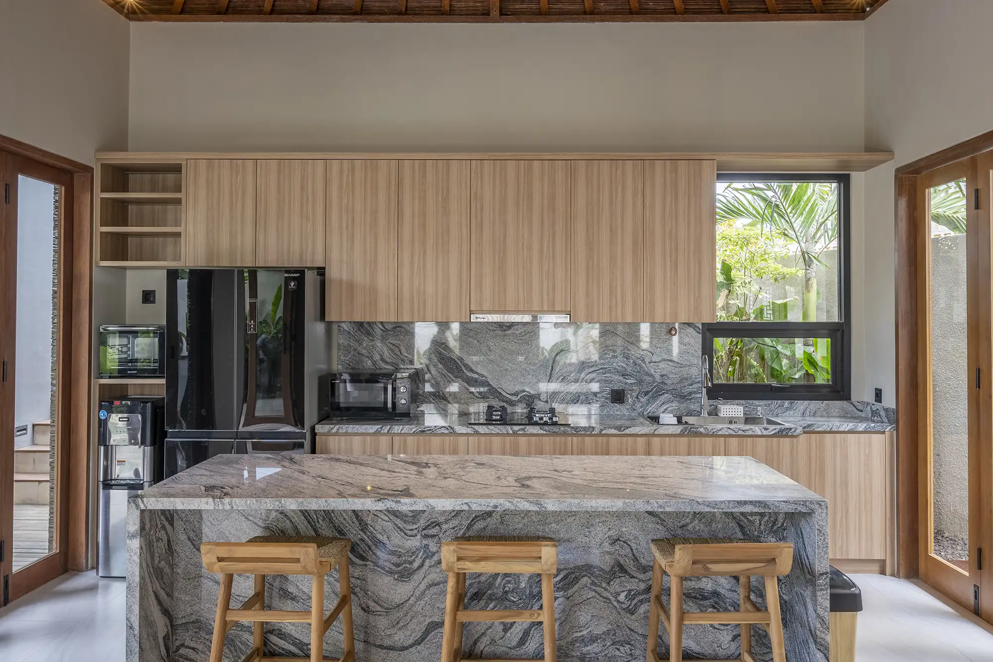 Villa 380m² in Indonesia, Canggu. Priced at 110000$ rent photo-24