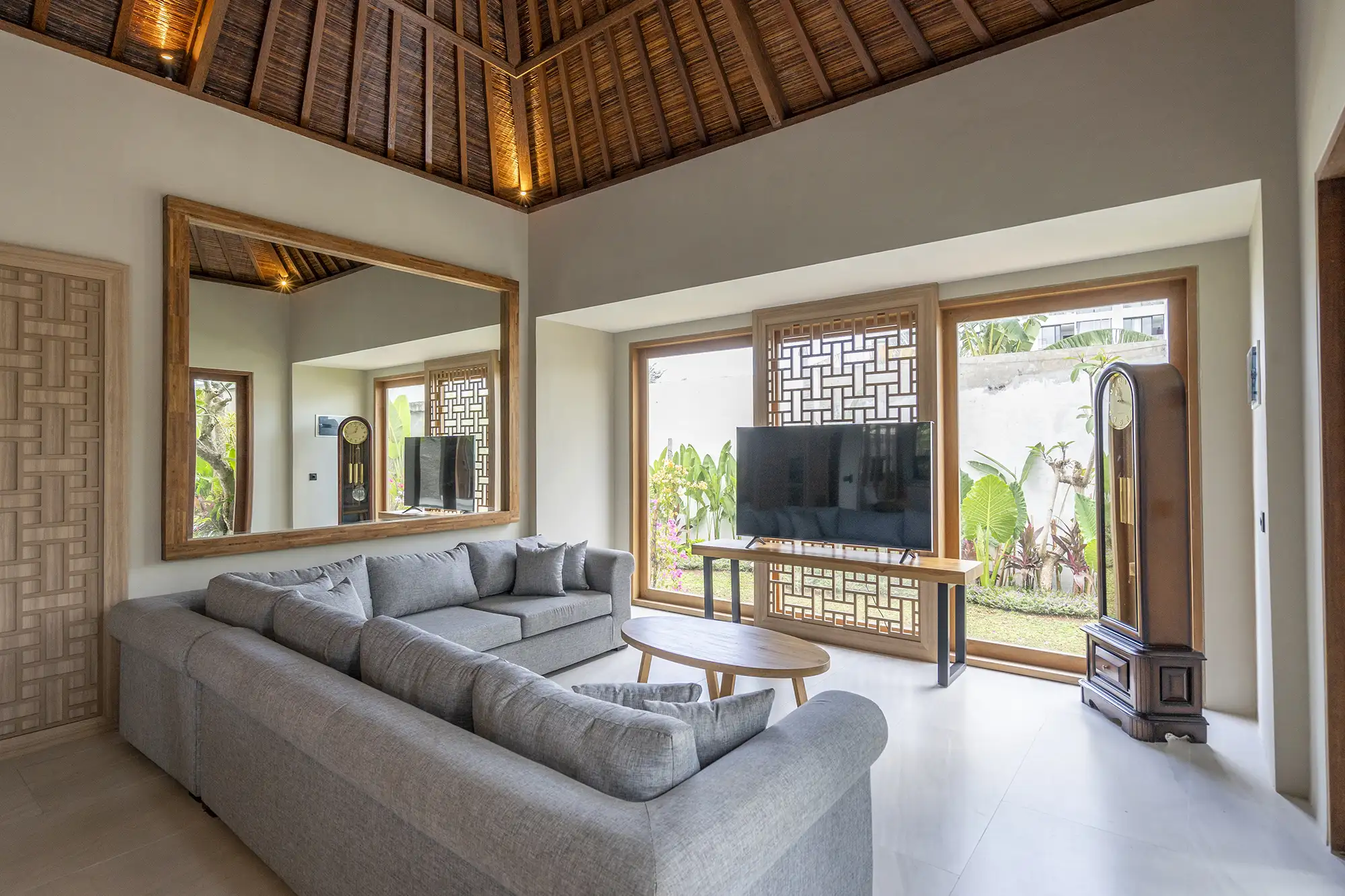 Villa 380m² in Indonesia, Canggu. Priced at 110000$ rent photo-27