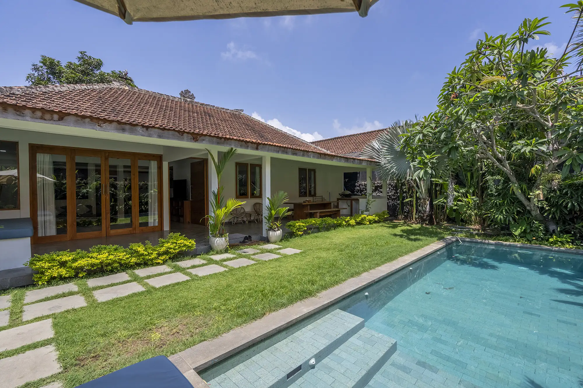 Villa 180m² in Indonesia, Kuta. Priced at 280000$ rent photo-21