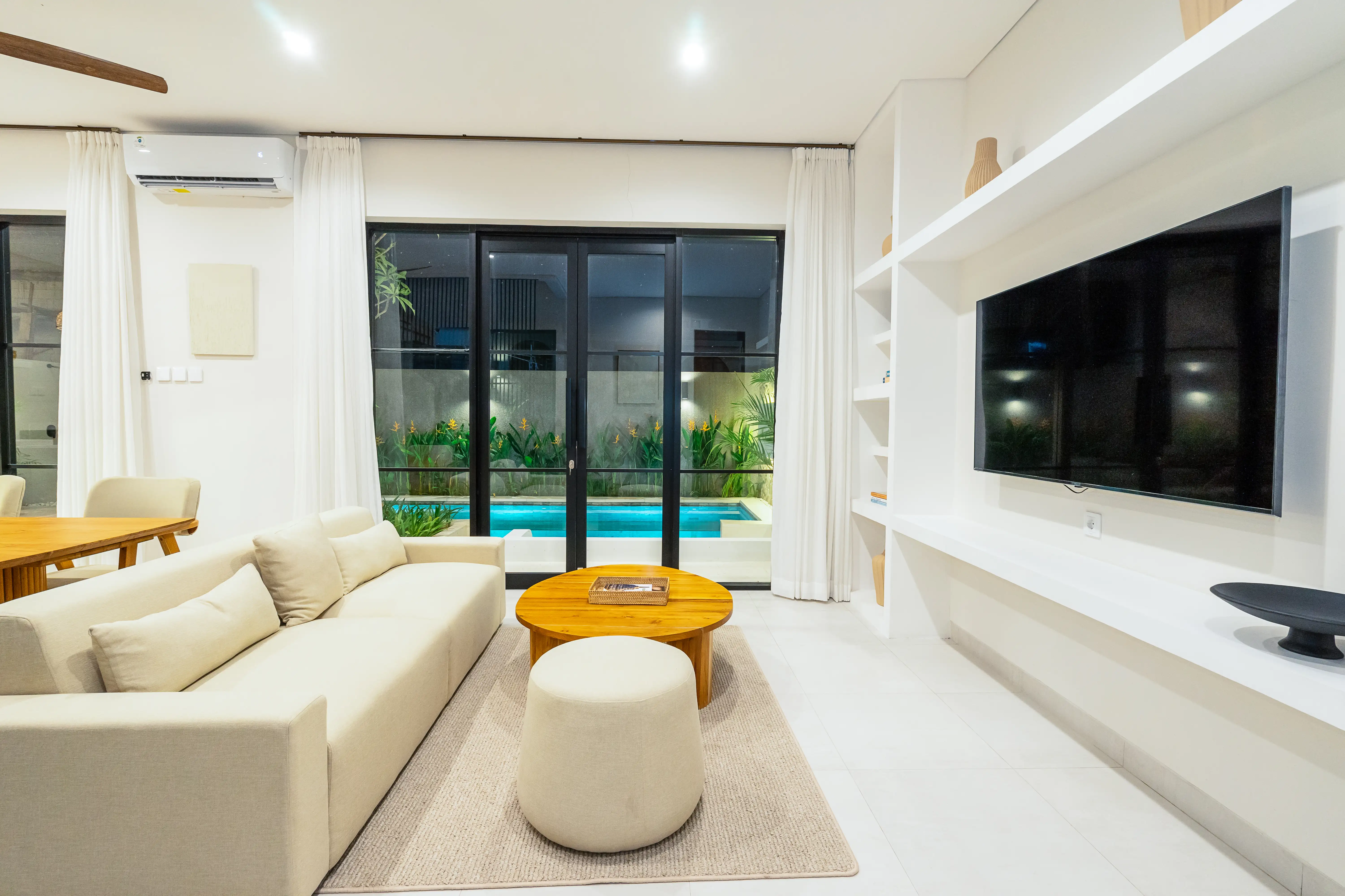 Villa 152m² in Indonesia, Canggu. Priced at 300000$ rent photo-1