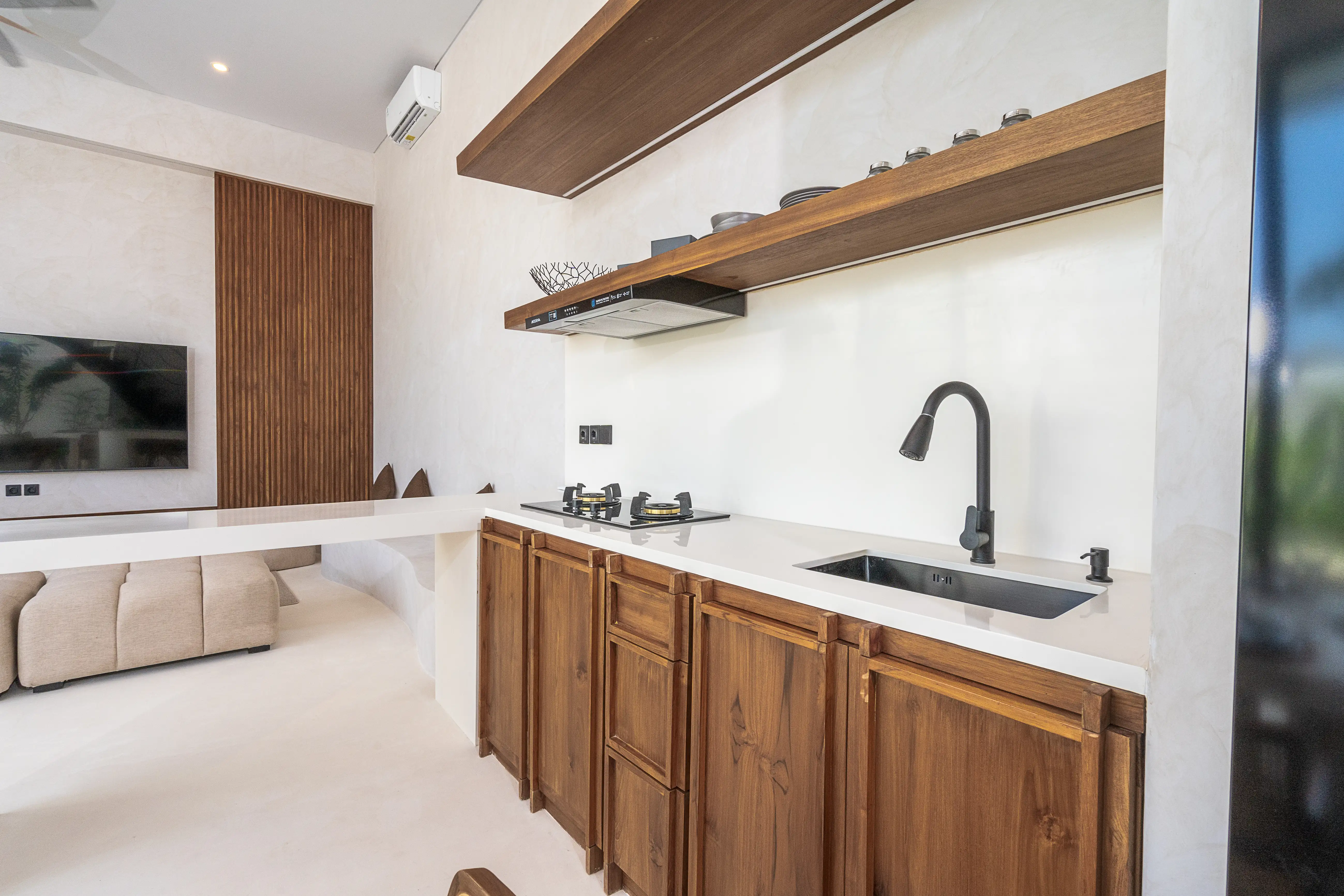 Villa 141m² in Indonesia, Canggu. Priced at 320000$ rent photo-9