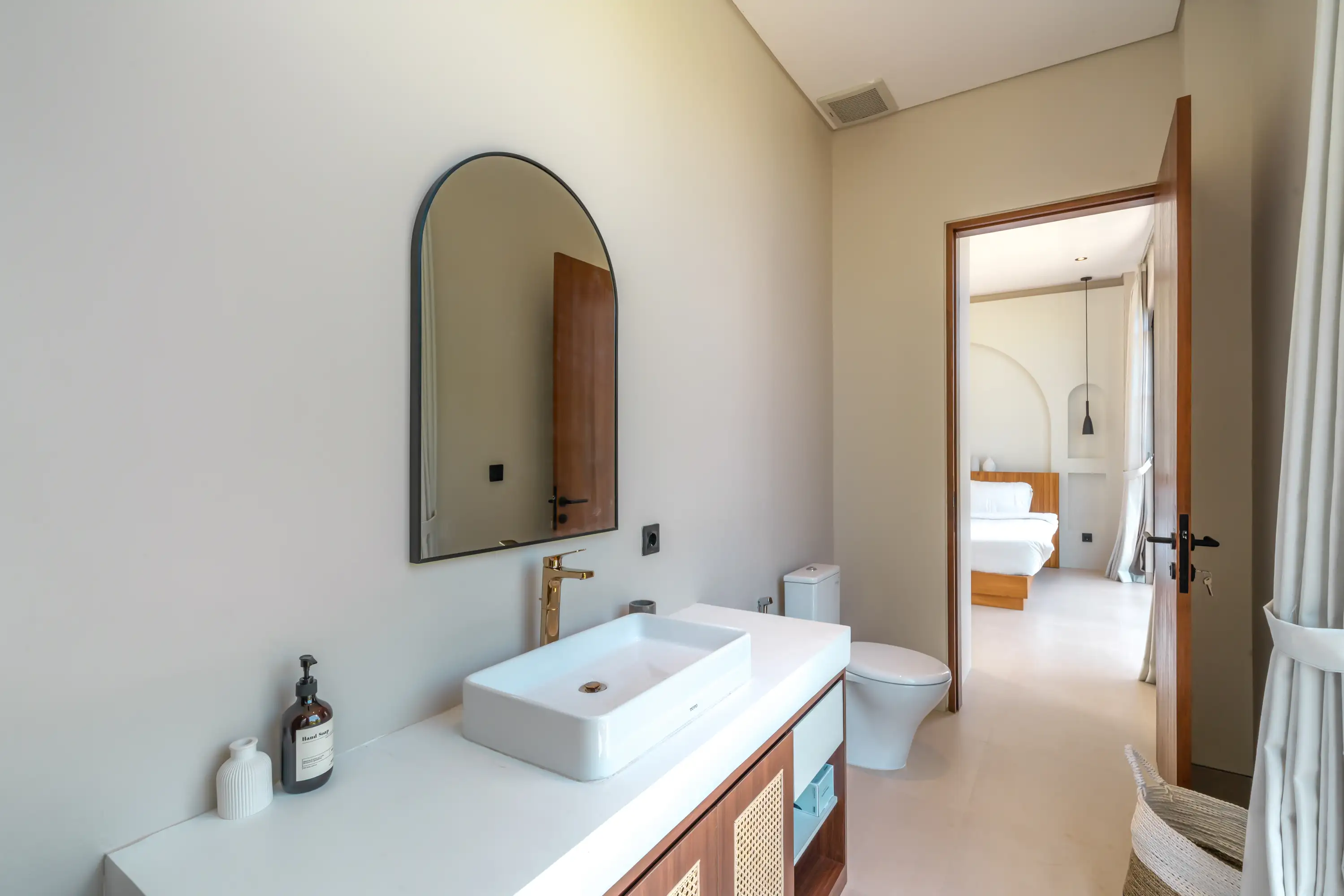 Villa 315m² in Indonesia, Canggu. Priced at 70400$ rent photo-7