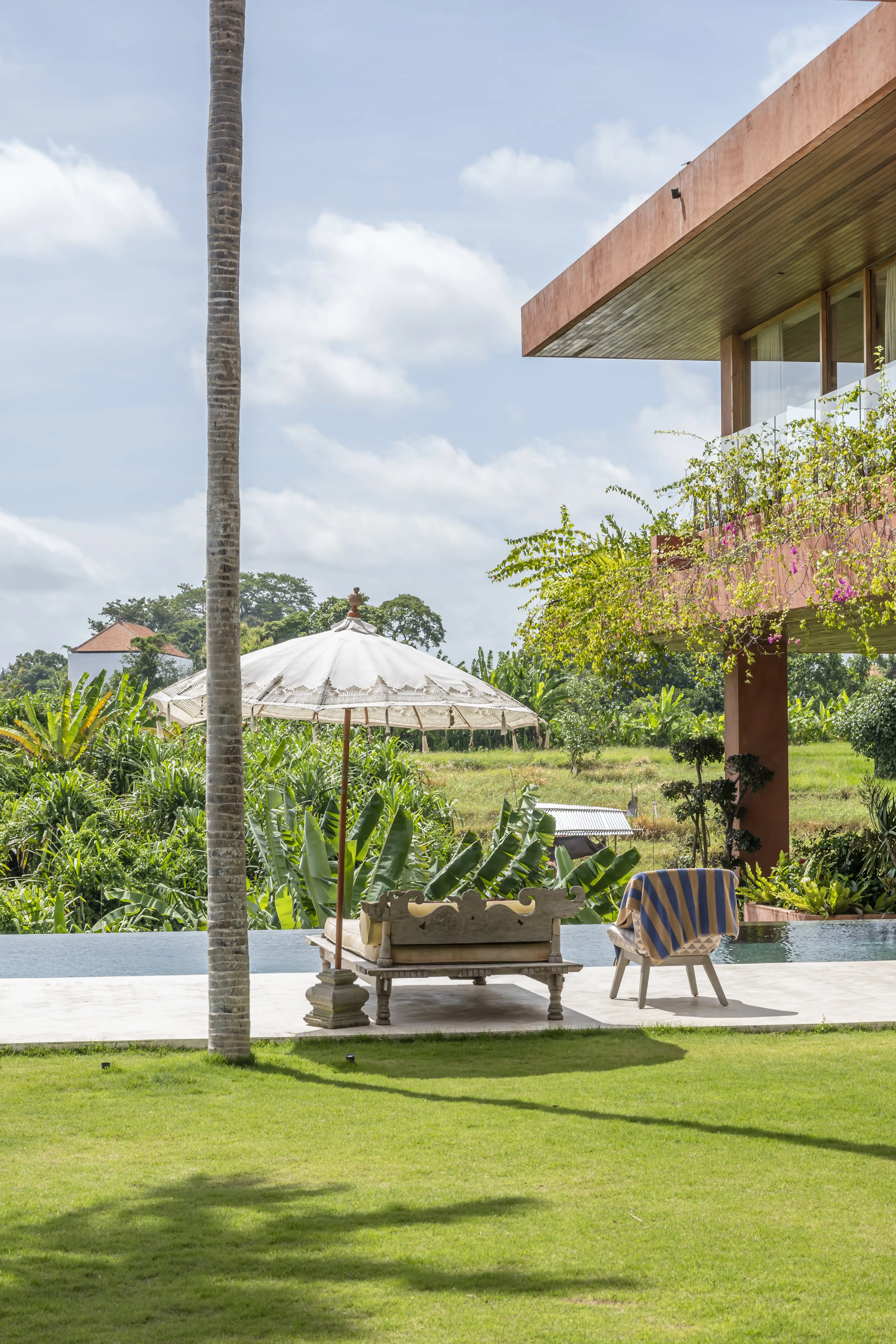 Villa 2180m² in Indonesia, Canggu. Priced at 7000000$ rent photo-4