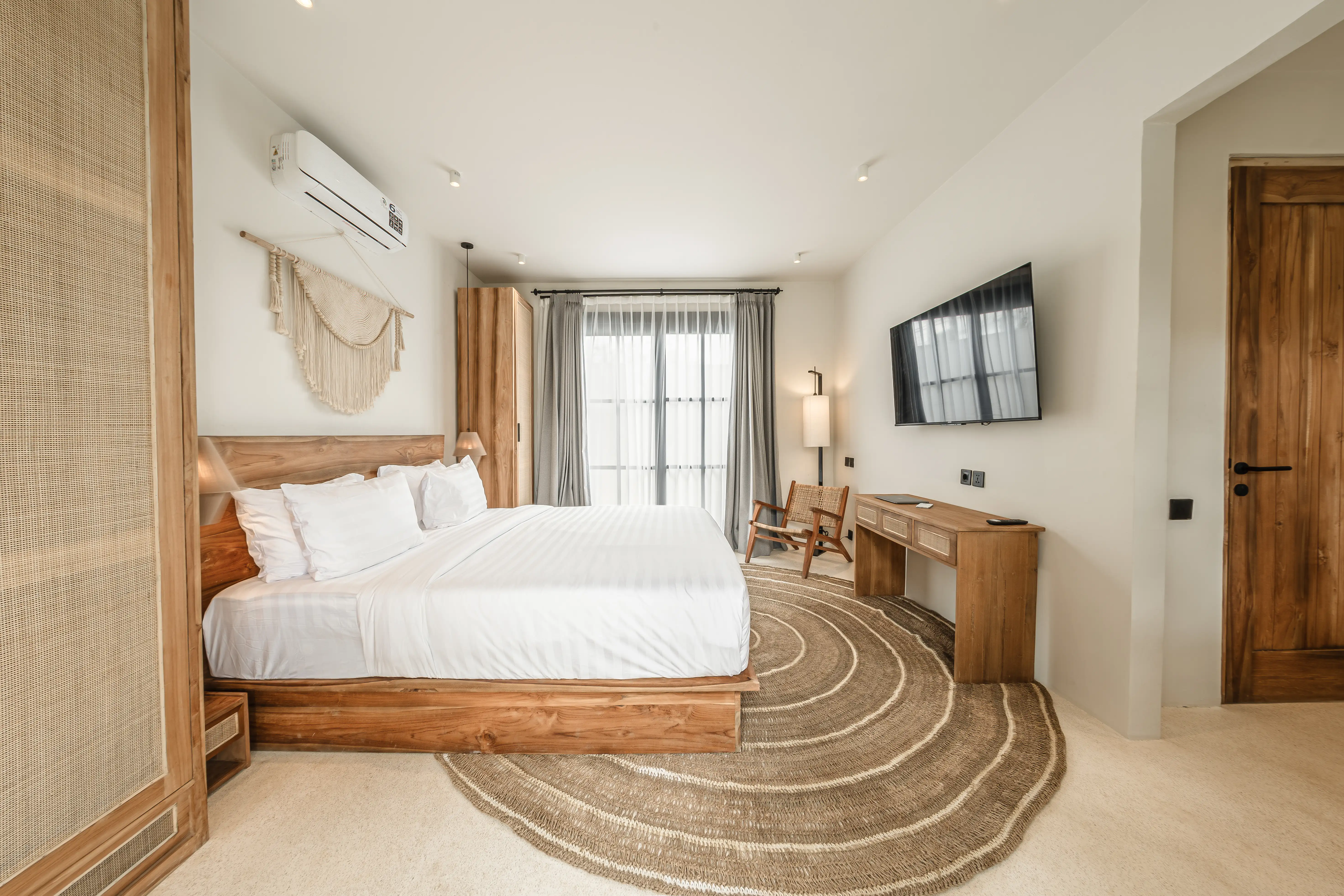 Flat 32m² in Indonesia, Ubud. Priced at 90000$ rent photo-3