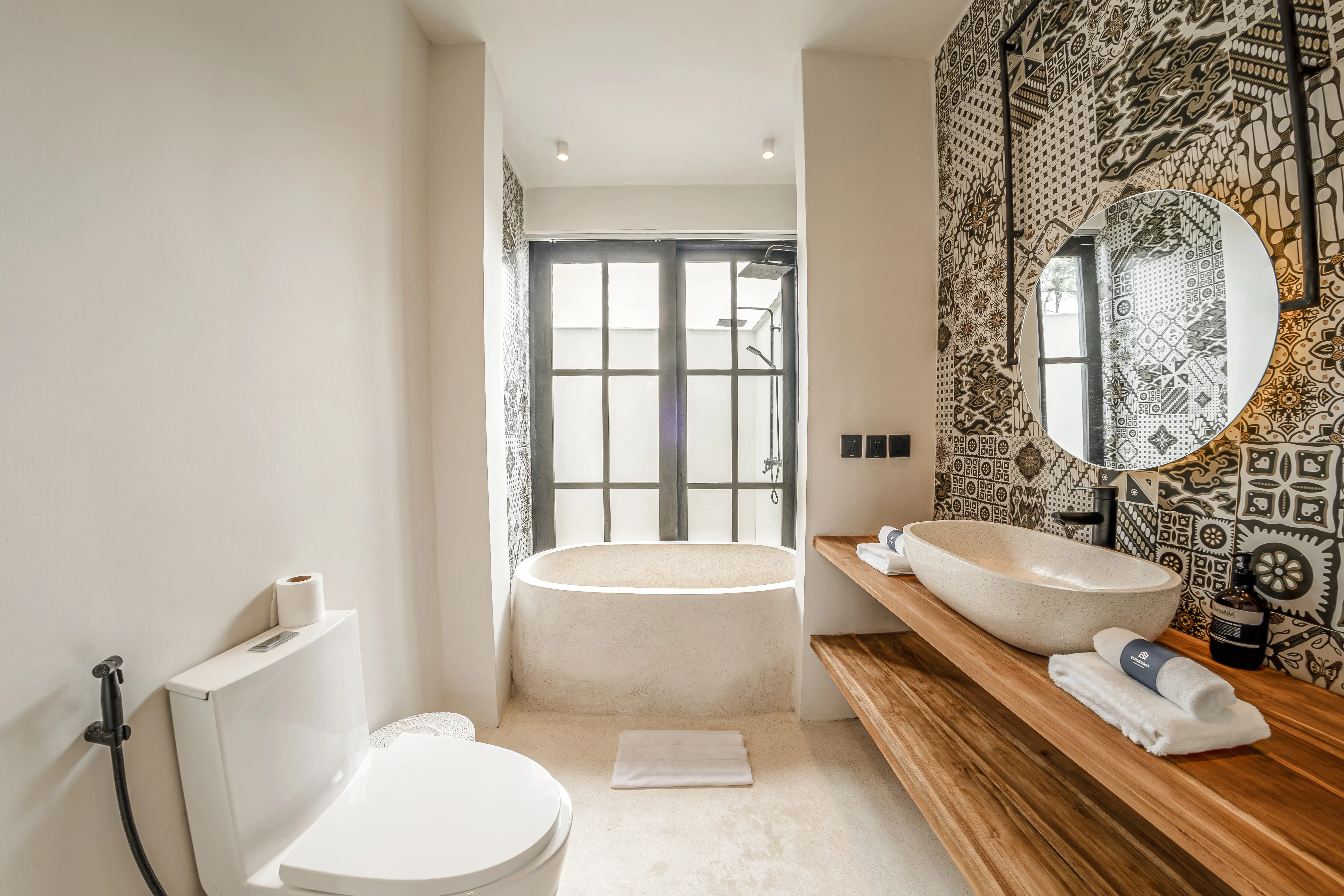 Flat 32m² in Indonesia, Ubud. Priced at 90000$ rent photo-10