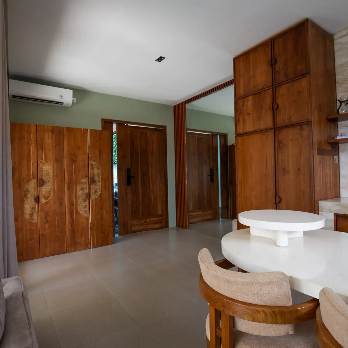 Villa 175m² in Indonesia, Canggu. Priced at 215000$ rent photo-20